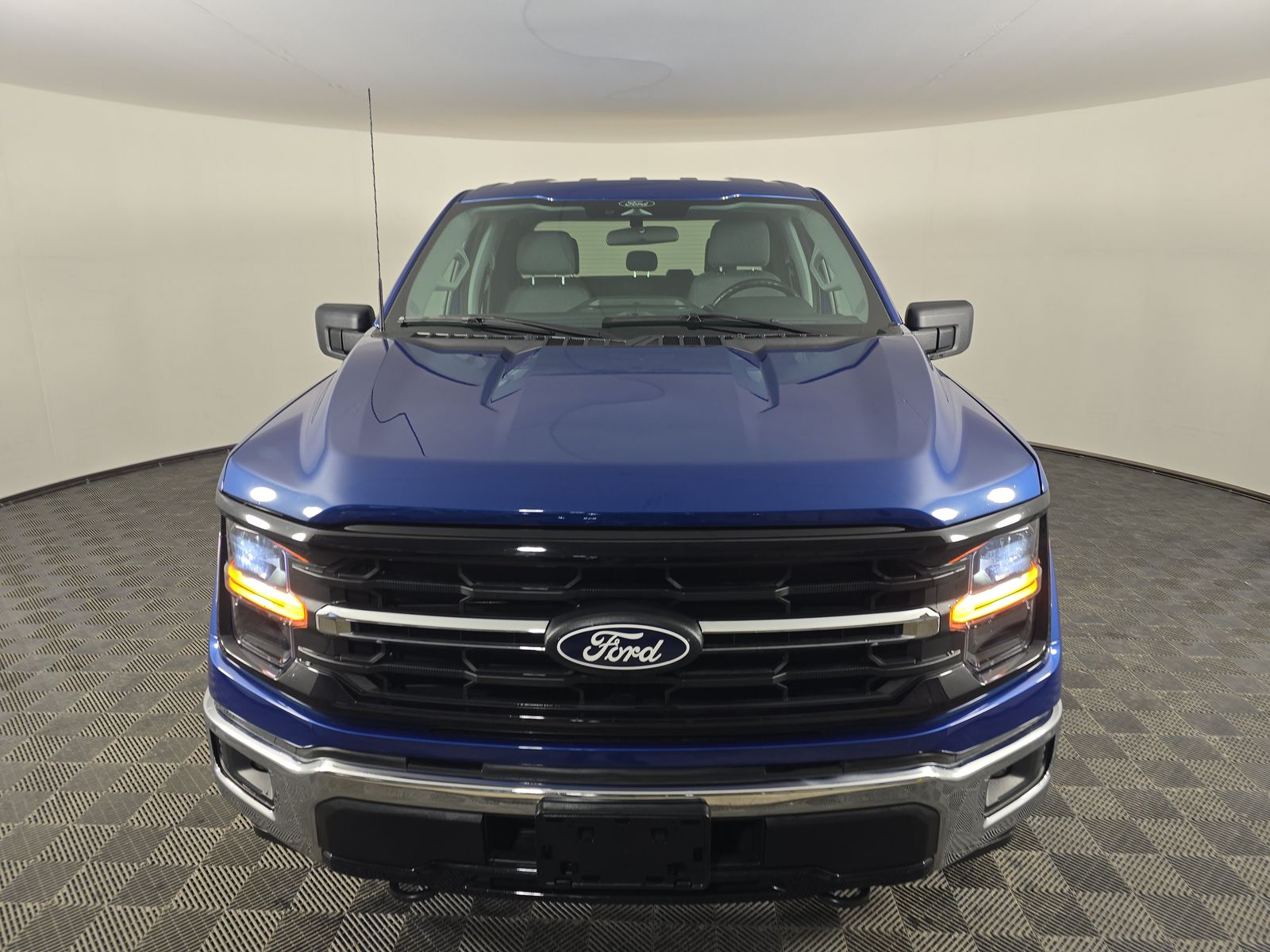 2025 Ford F-150 XLT AWD