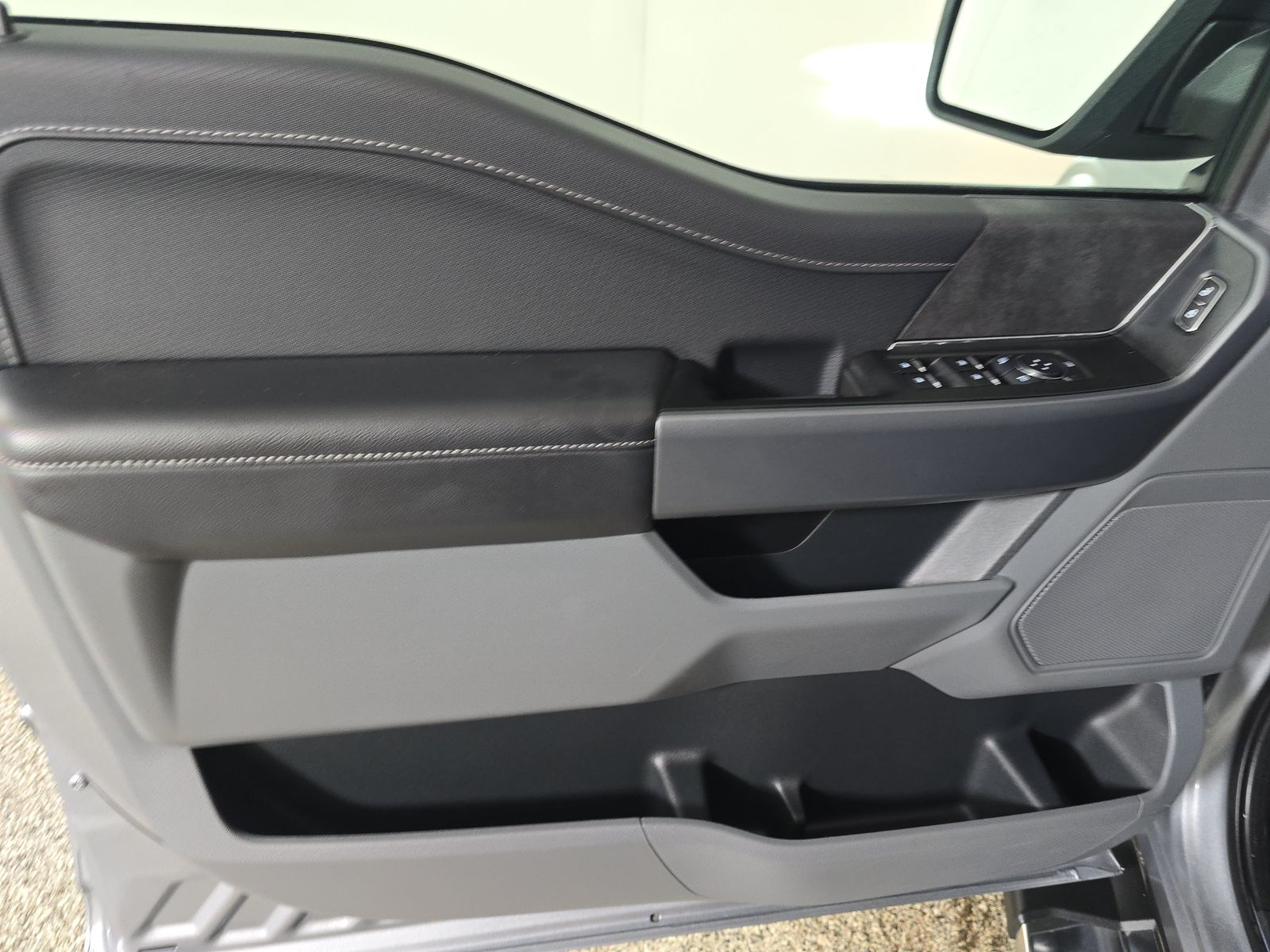 2025 Ford F-150 XLT AWD