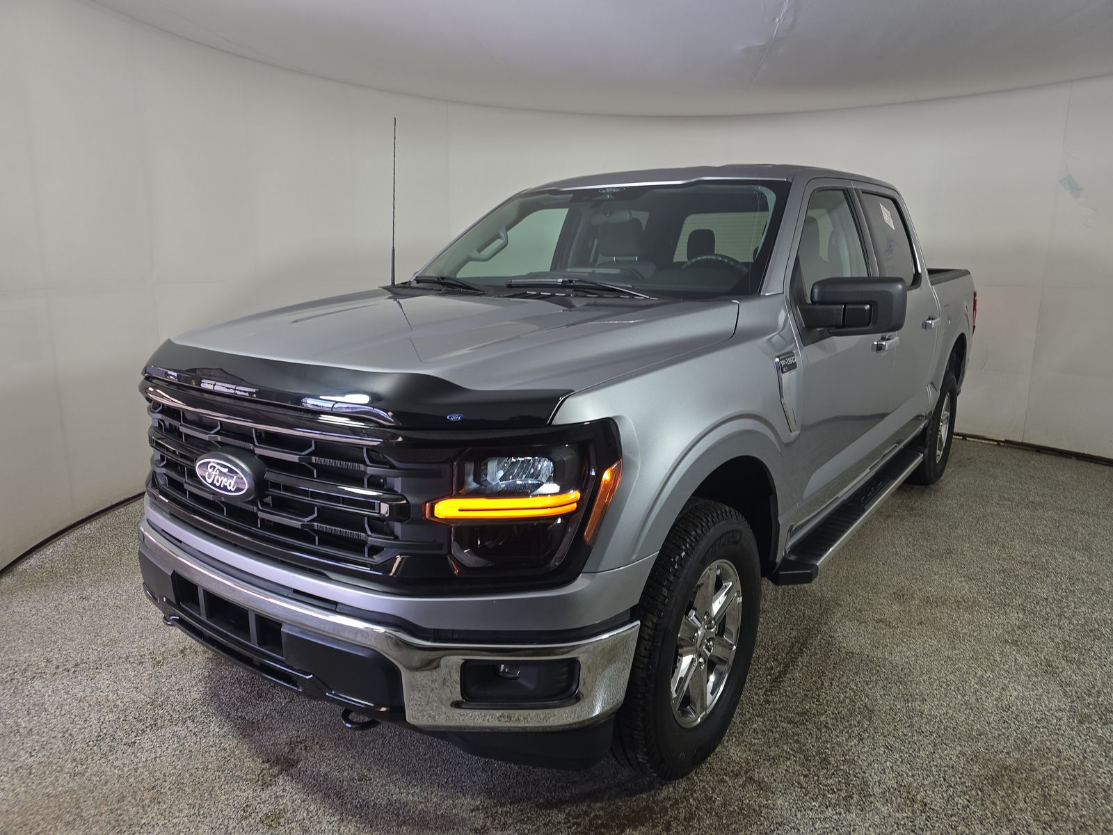 2025 Ford F-150 XLT AWD