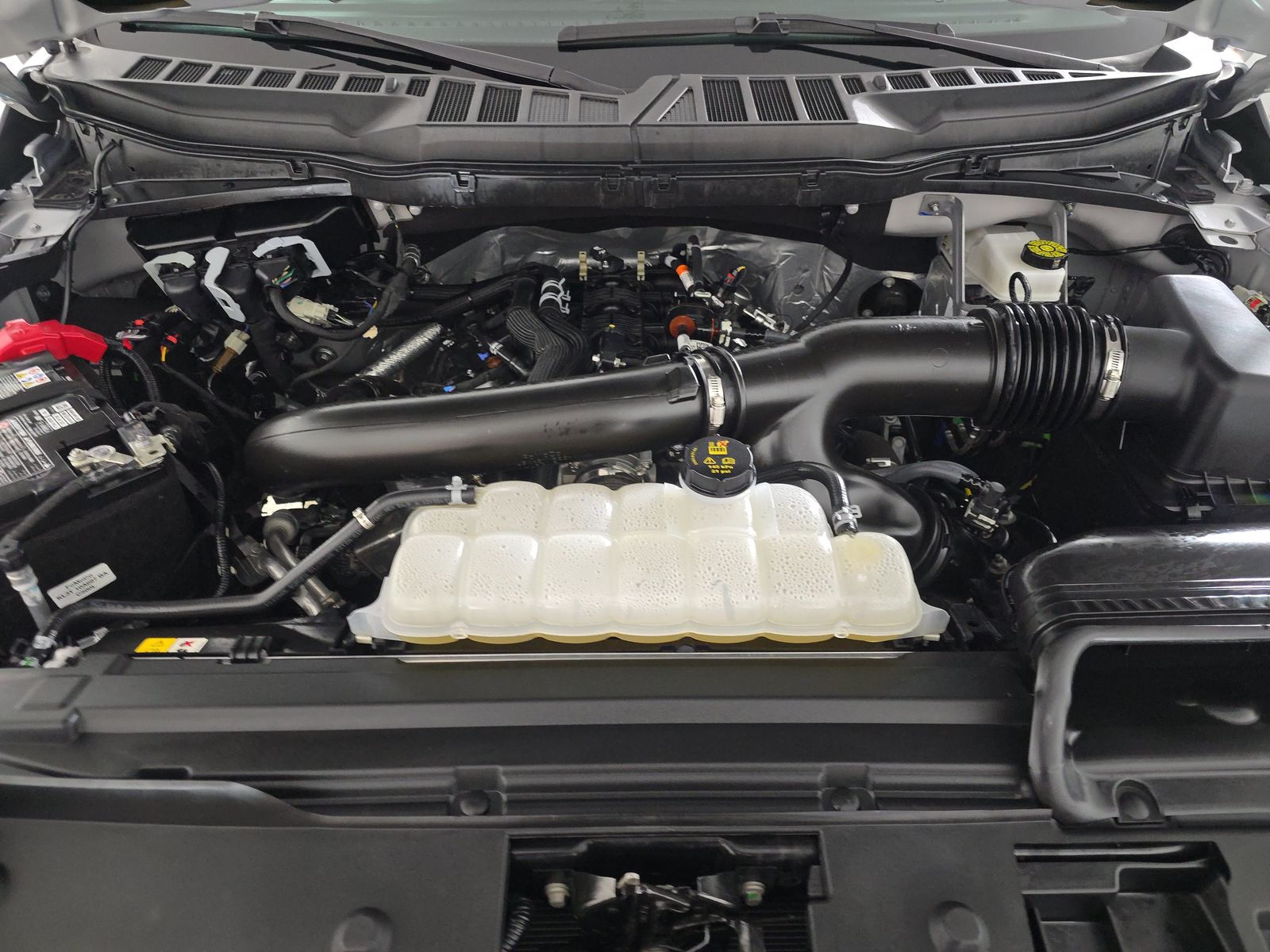 2025 Ford F-150 XLT AWD