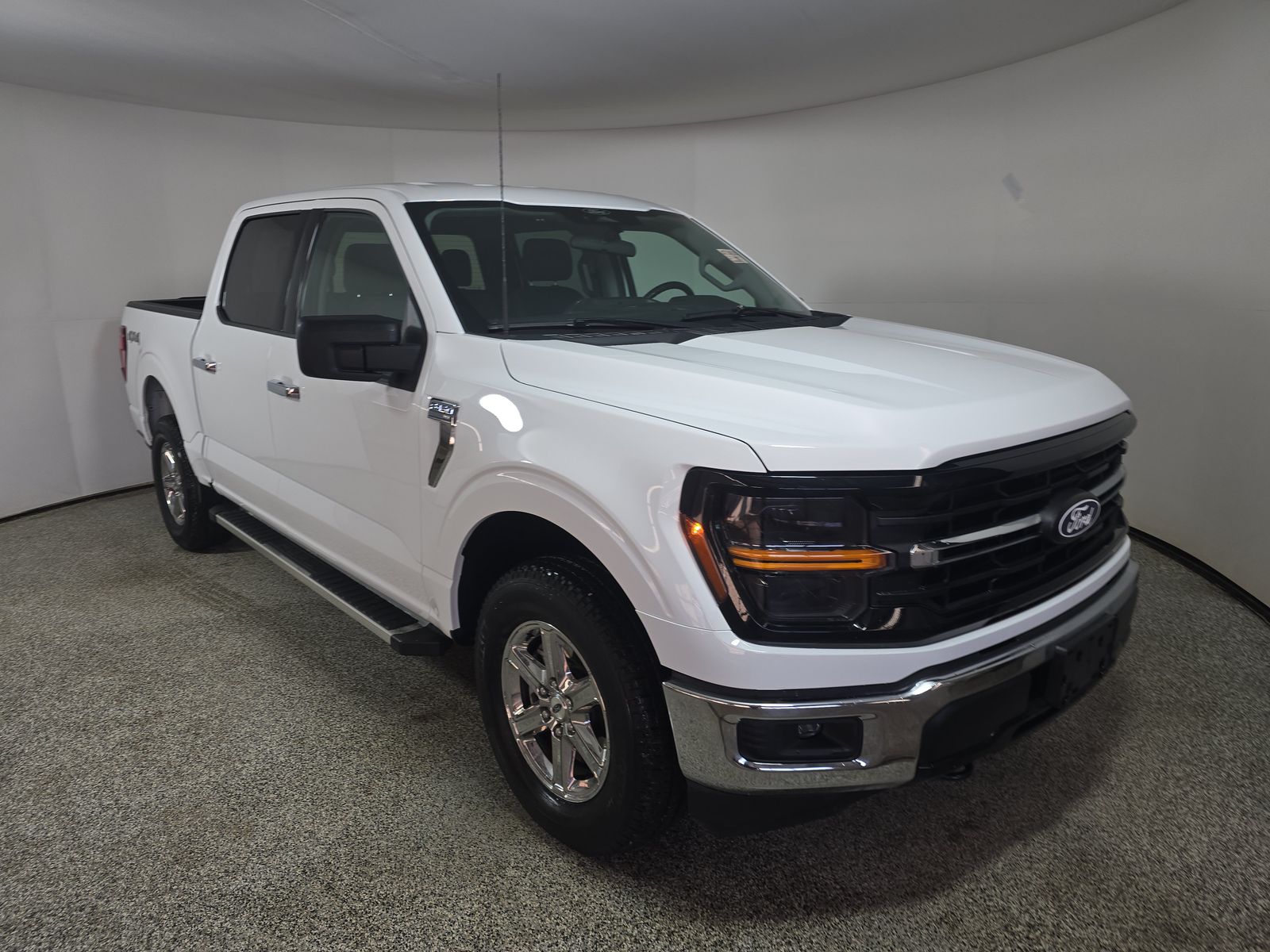 2025 Ford F-150 XLT AWD