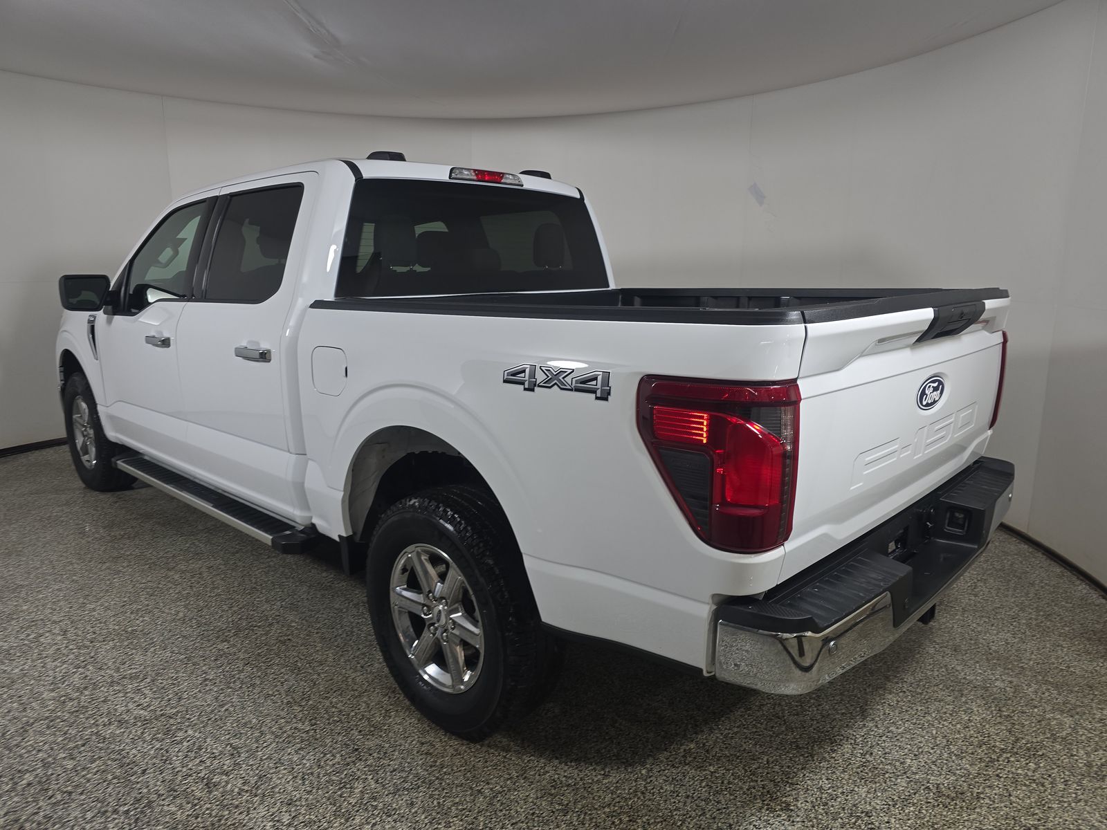 2025 Ford F-150 XLT AWD