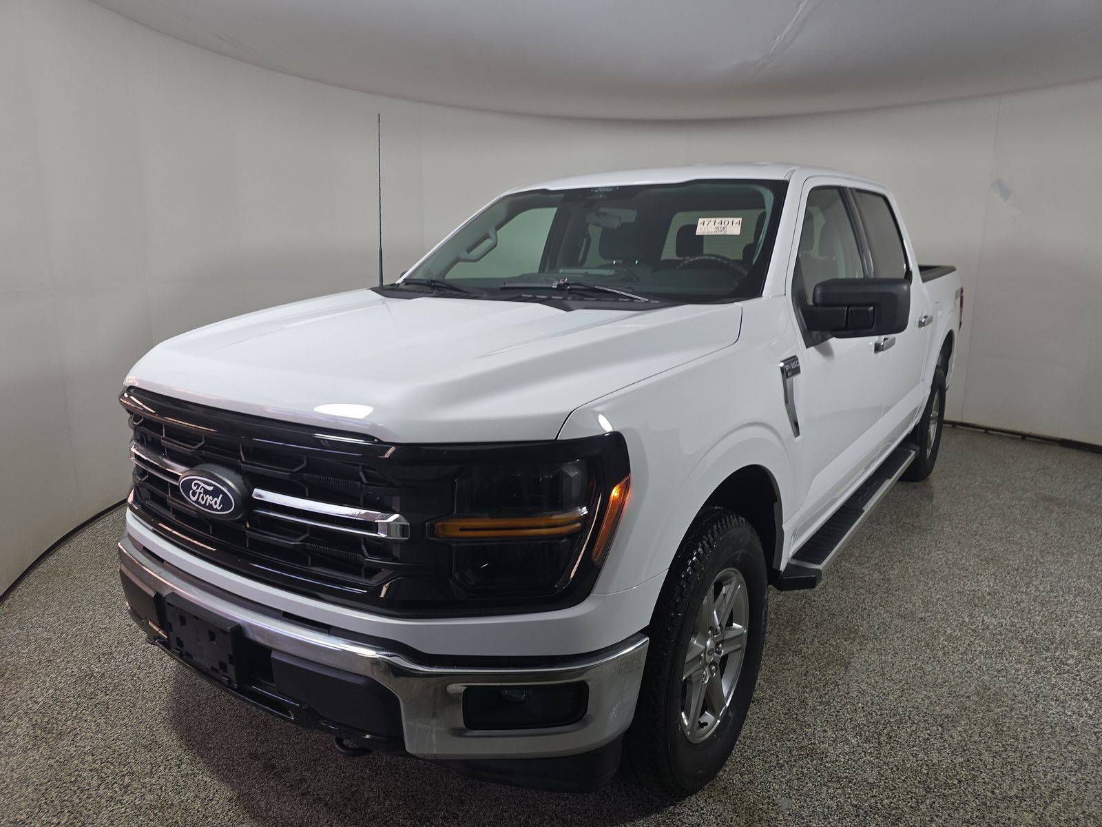 2025 Ford F-150 XLT AWD