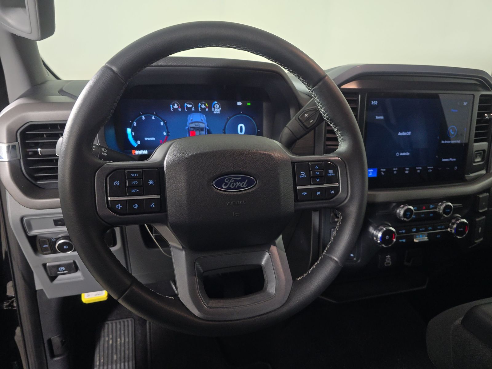 2025 Ford F-150 XLT AWD