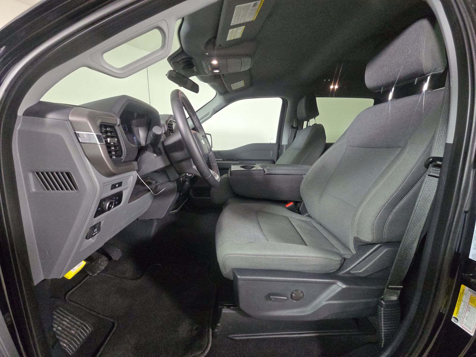 2025 Ford F-150 XLT AWD