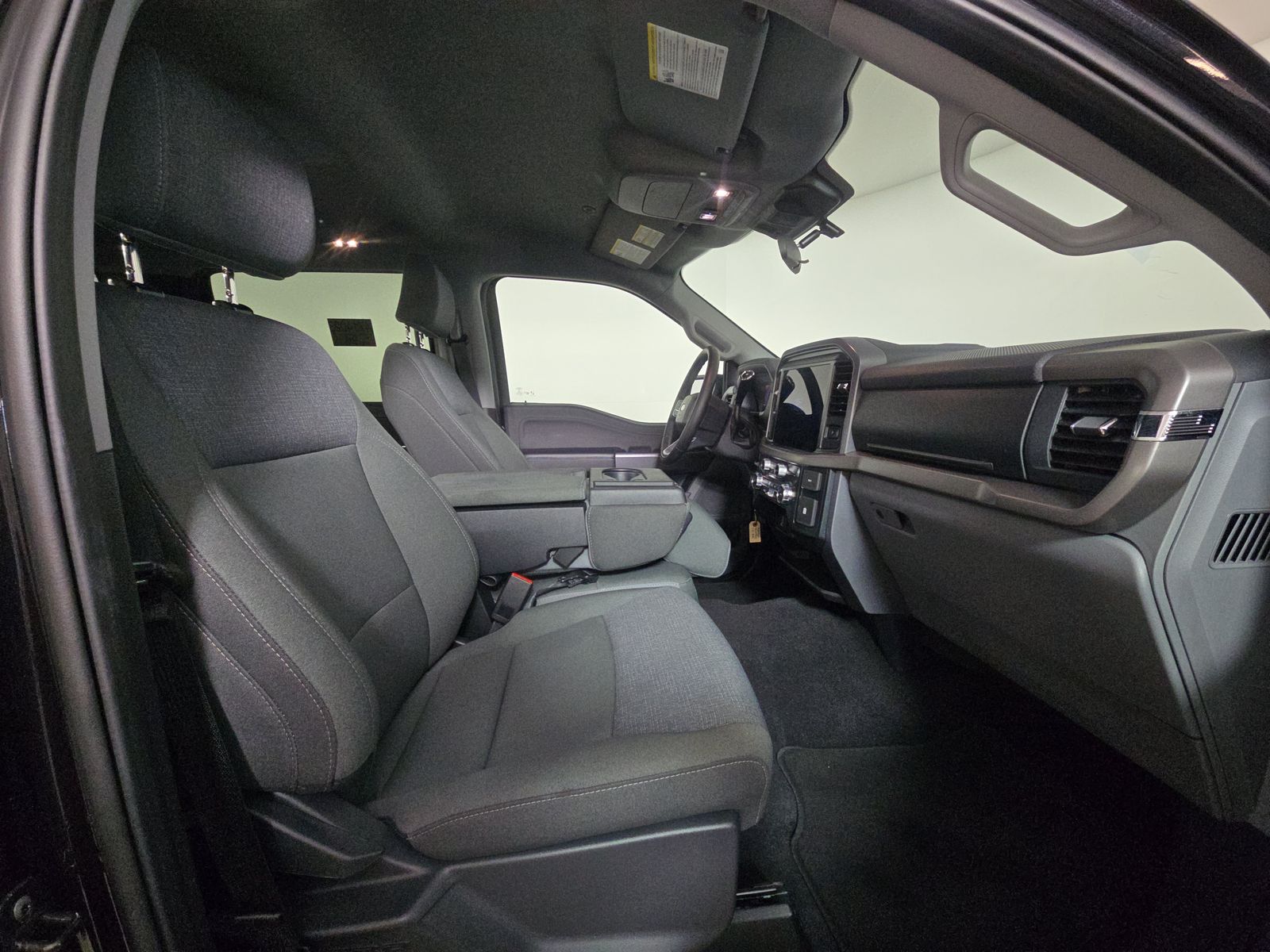 2025 Ford F-150 XLT AWD