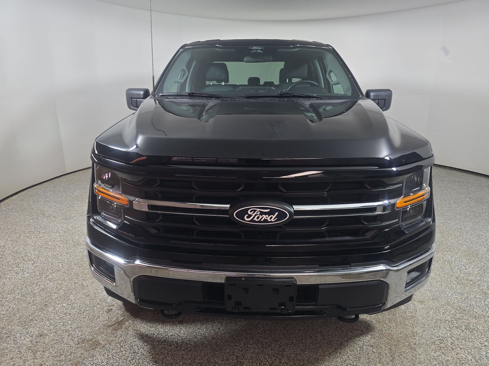 2025 Ford F-150 XLT AWD