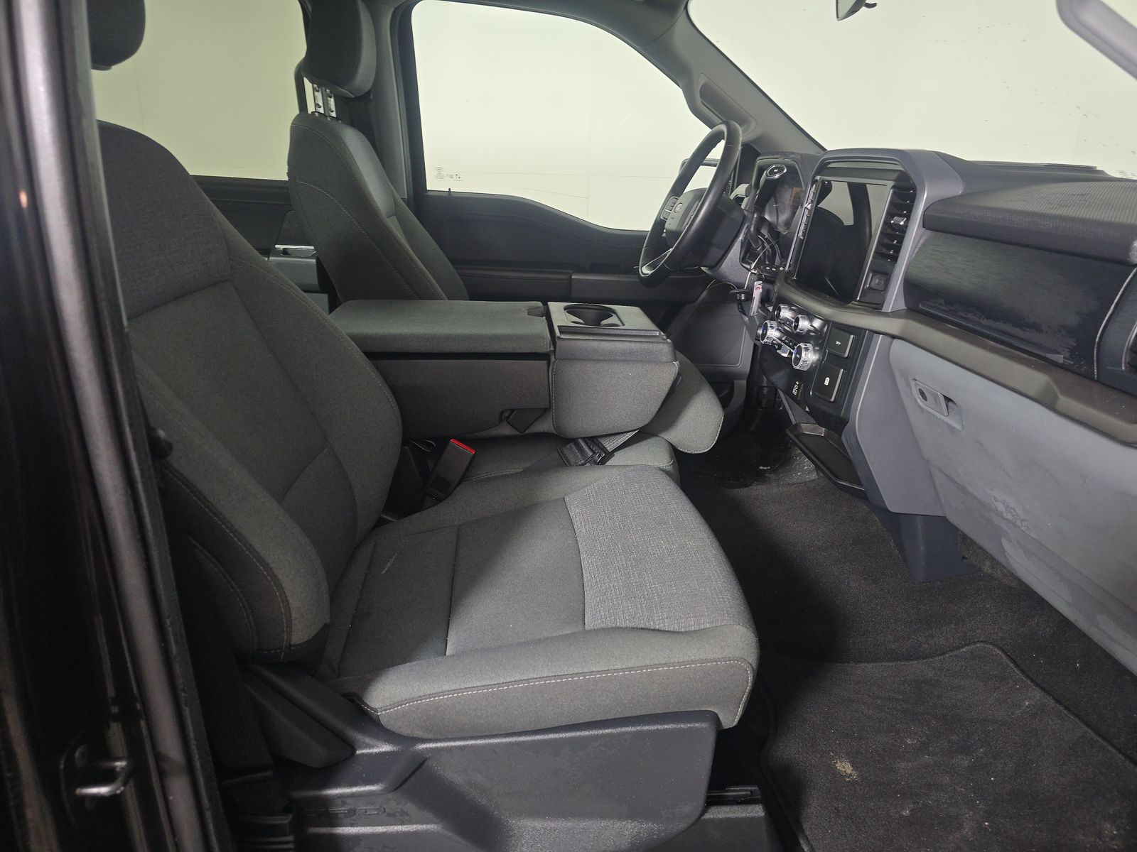 2025 Ford F-150 XLT AWD