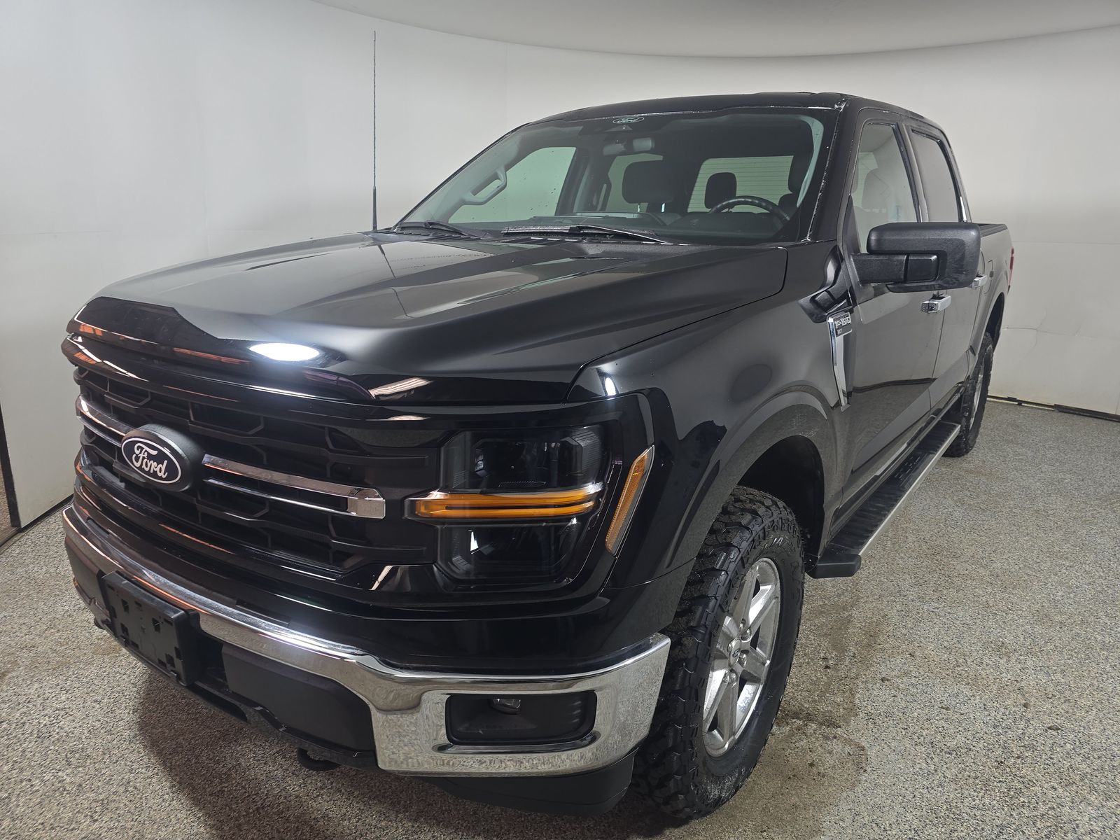 2025 Ford F-150 XLT AWD