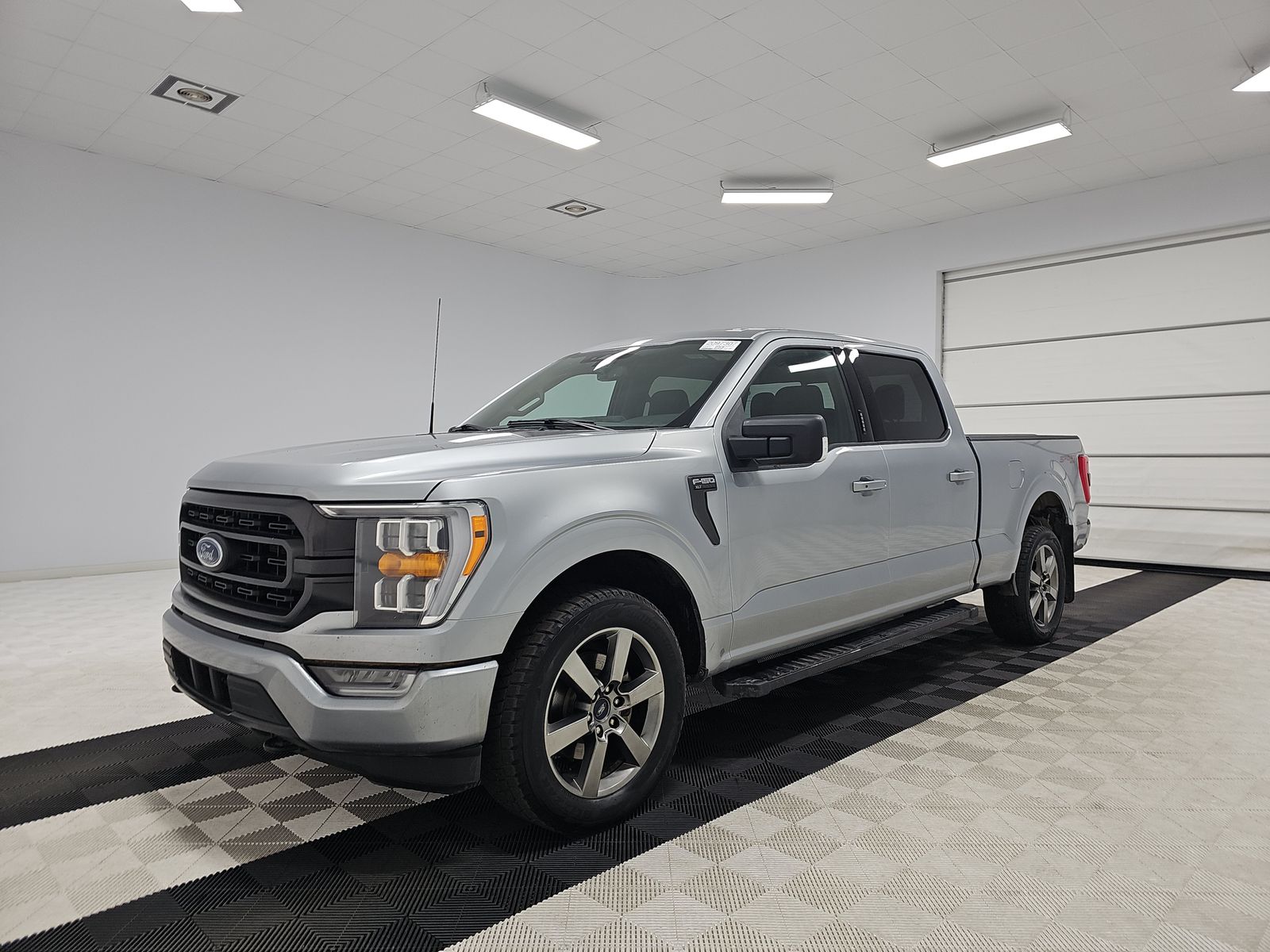 2023 Ford F-150 XLT AWD