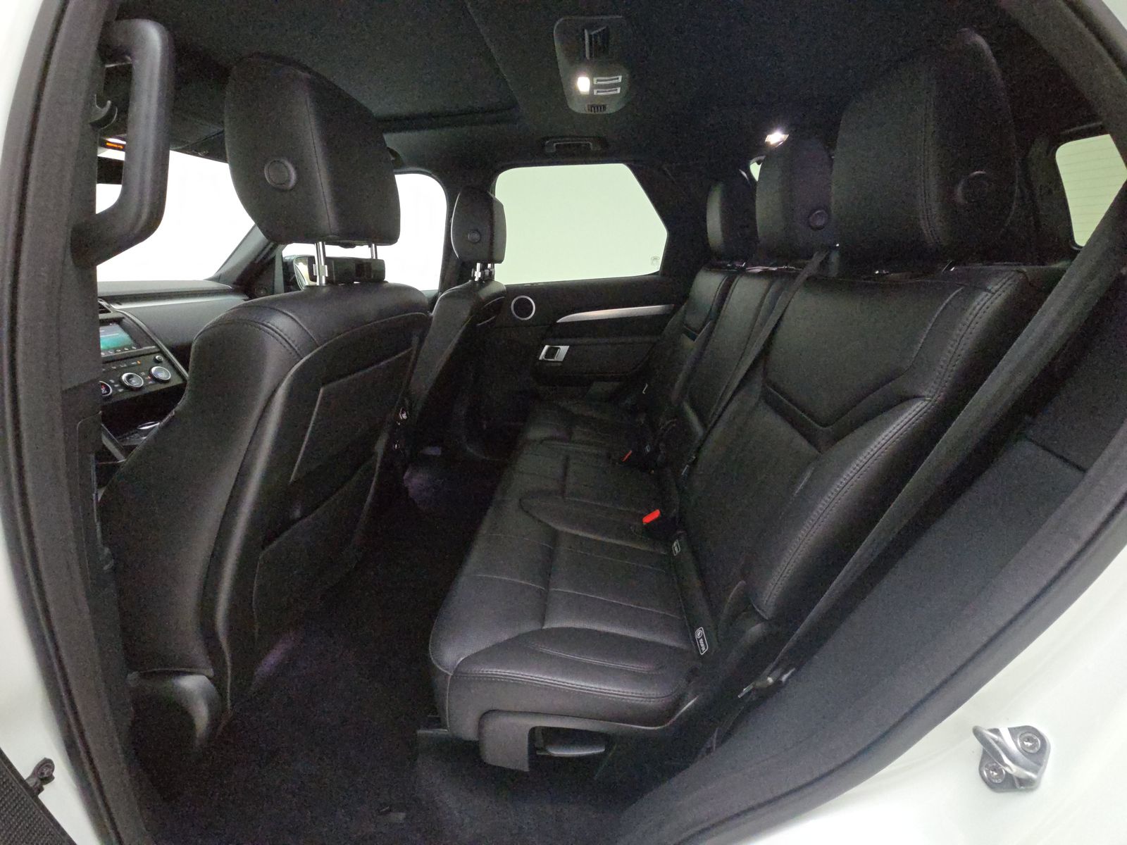 2020 Land Rover Discovery Landmark Edition AWD