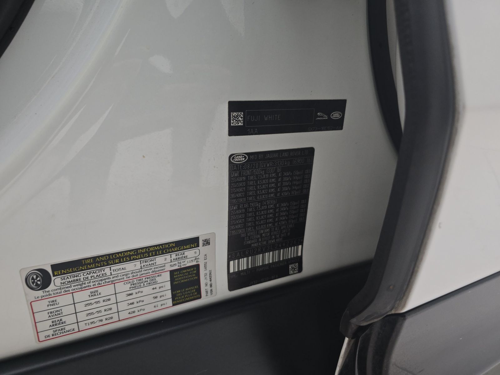 2020 Land Rover Discovery Landmark Edition AWD