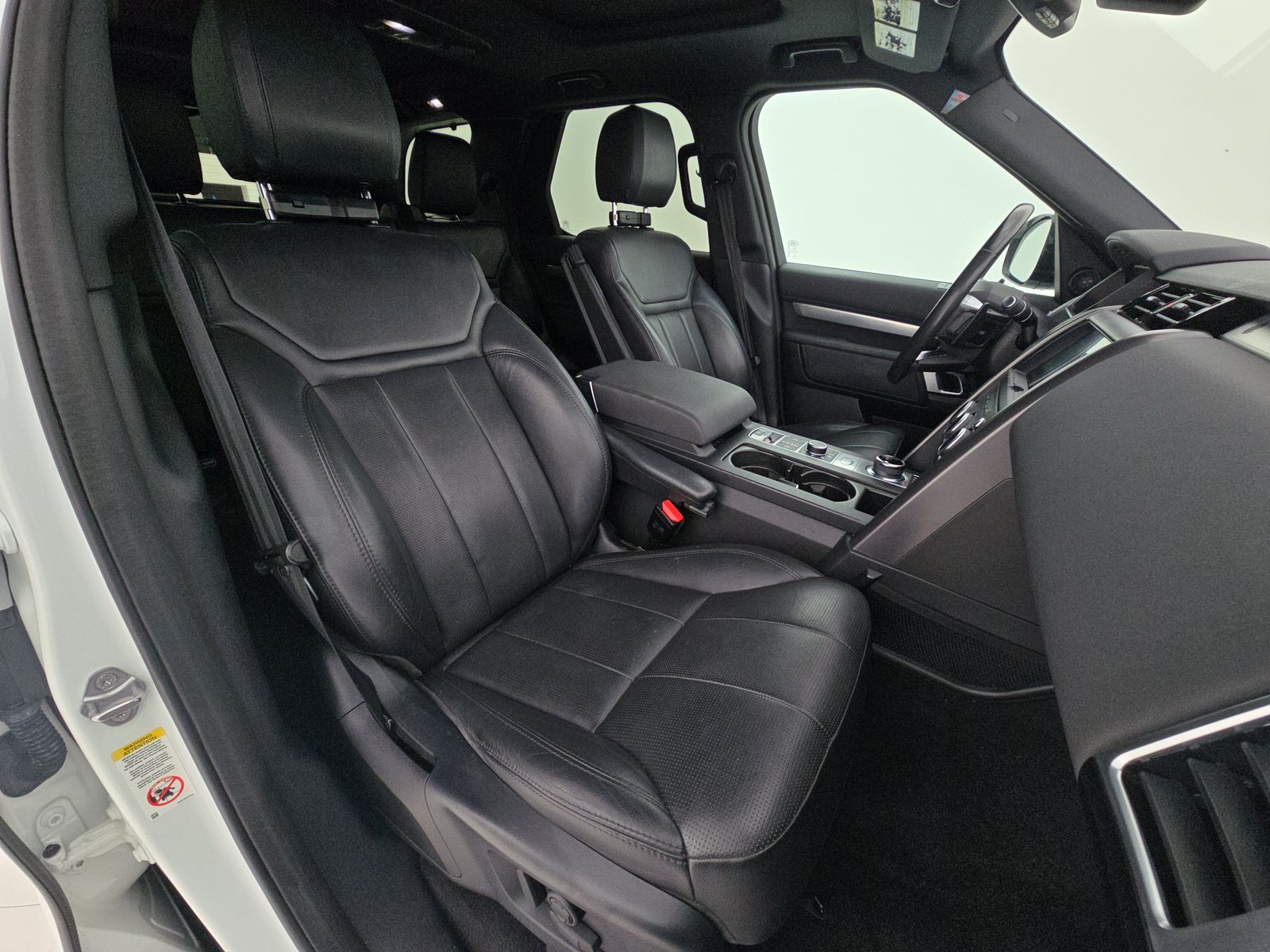 2020 Land Rover Discovery Landmark Edition AWD