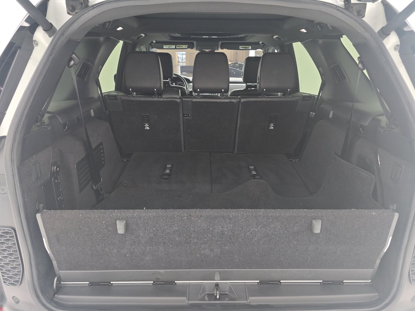 2020 Land Rover Discovery Landmark Edition AWD