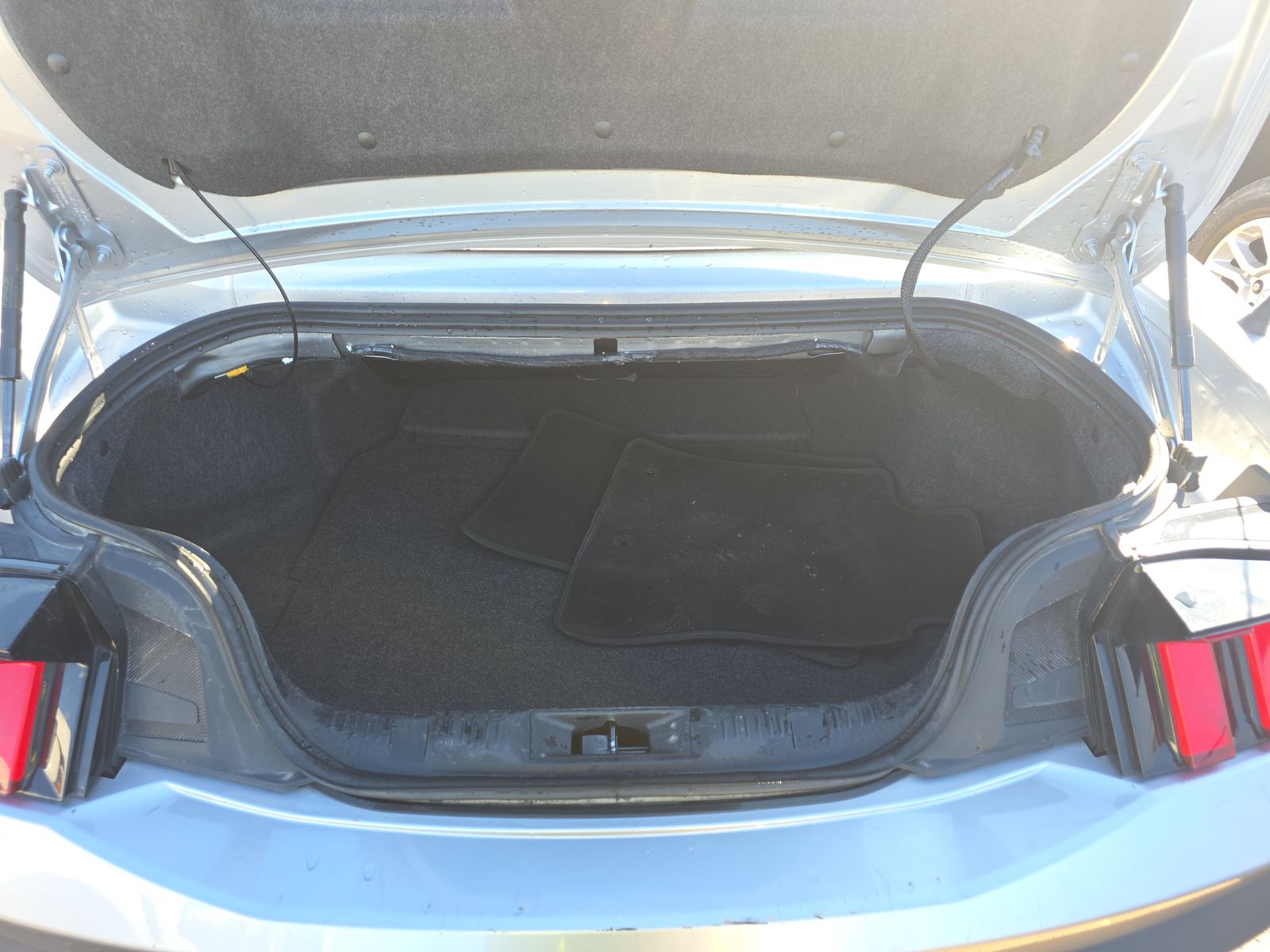 2024 Ford Mustang EcoBoost Premium RWD