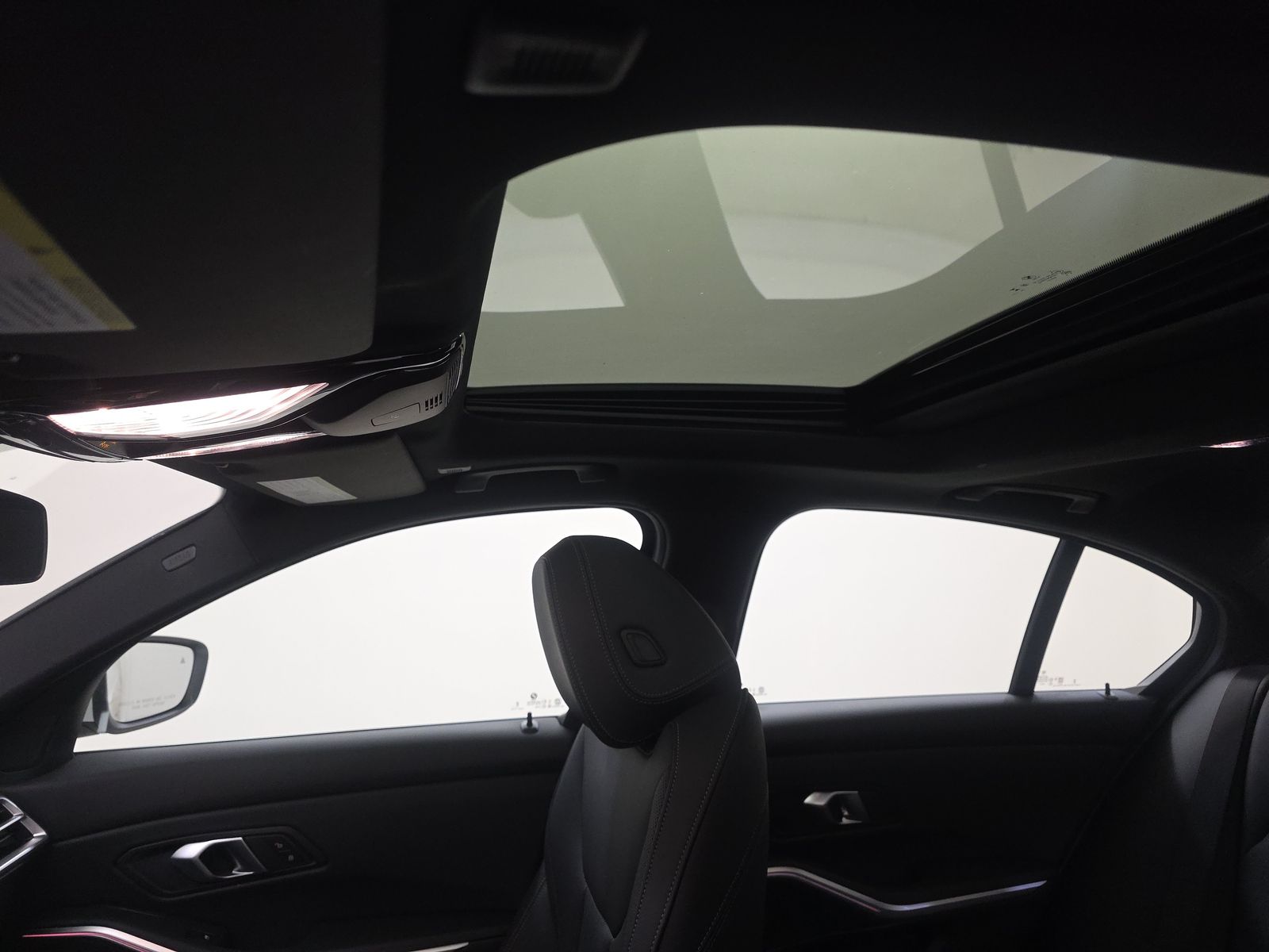 2025 BMW 3 Series 330i RWD