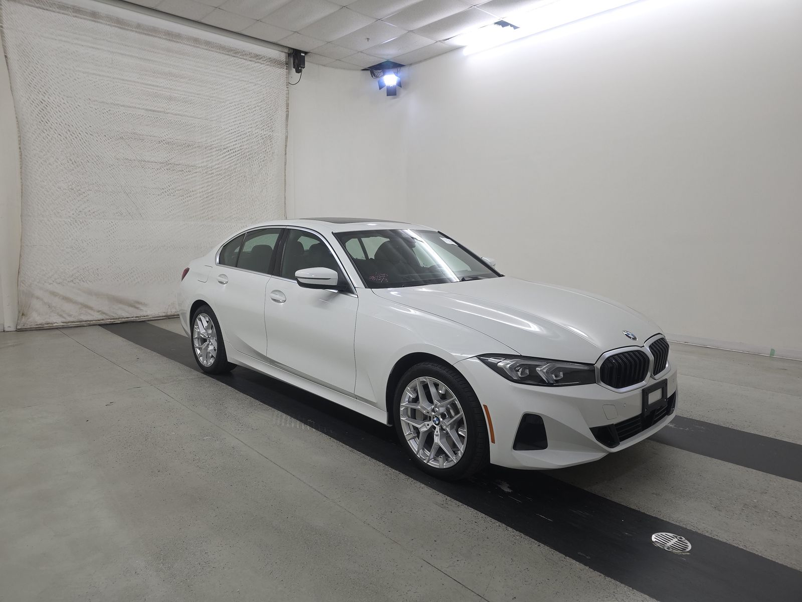 2025 BMW 3 Series 330i RWD