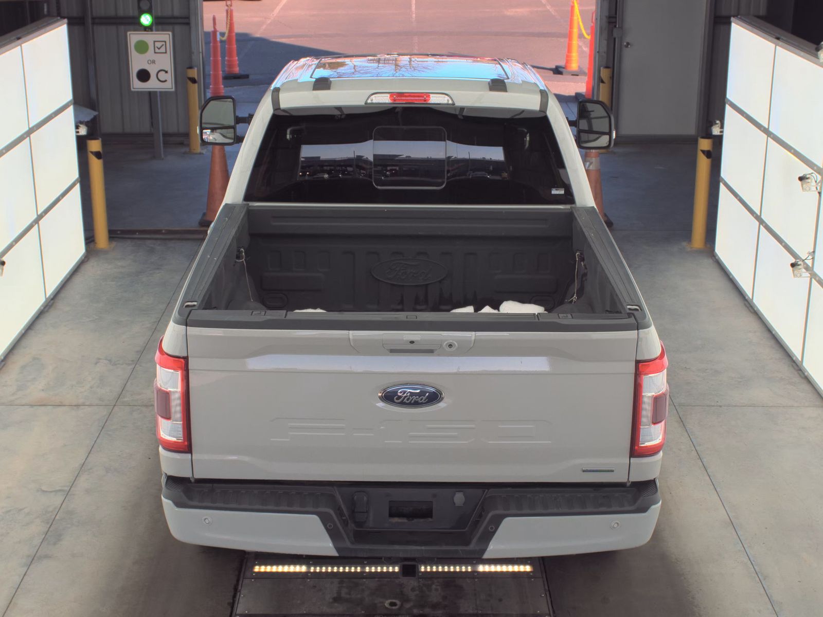 2023 Ford F-150 Lariat AWD