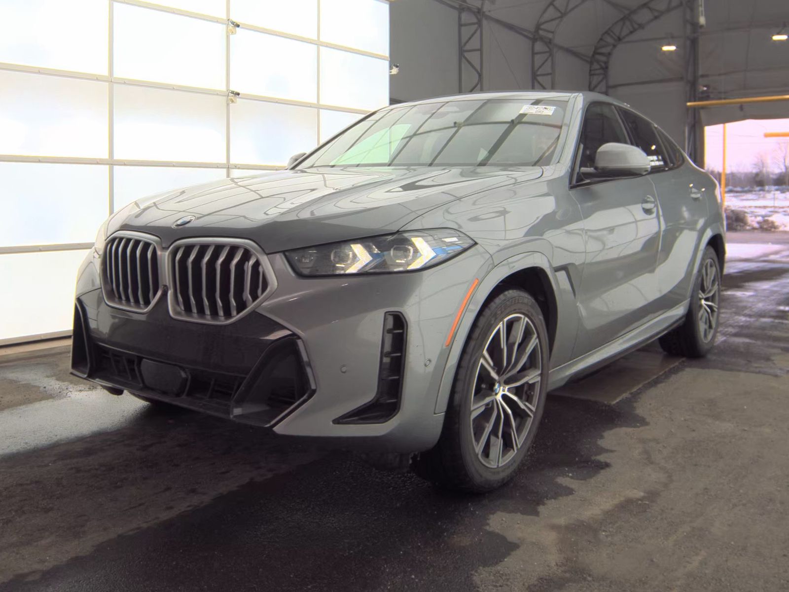 2025 BMW X6 Sports Activity Coupe xDrive40i
