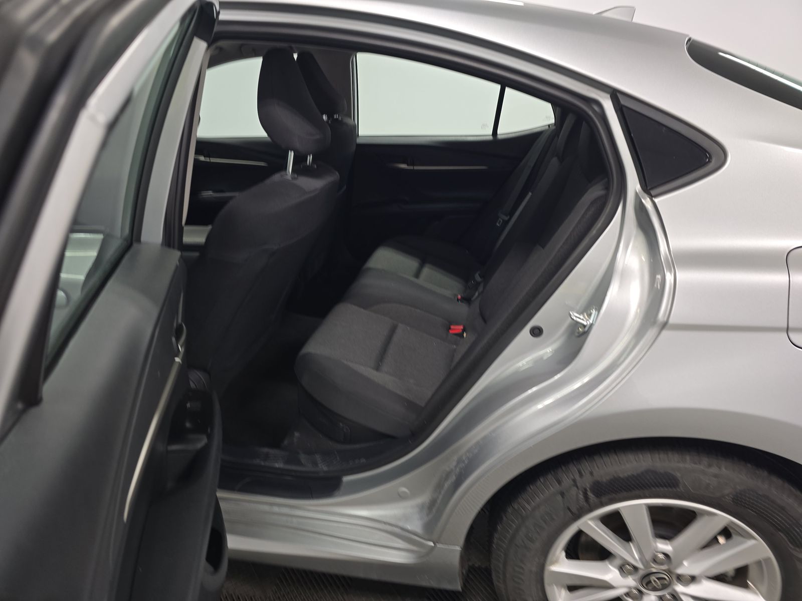 2025 Toyota Camry LE FWD