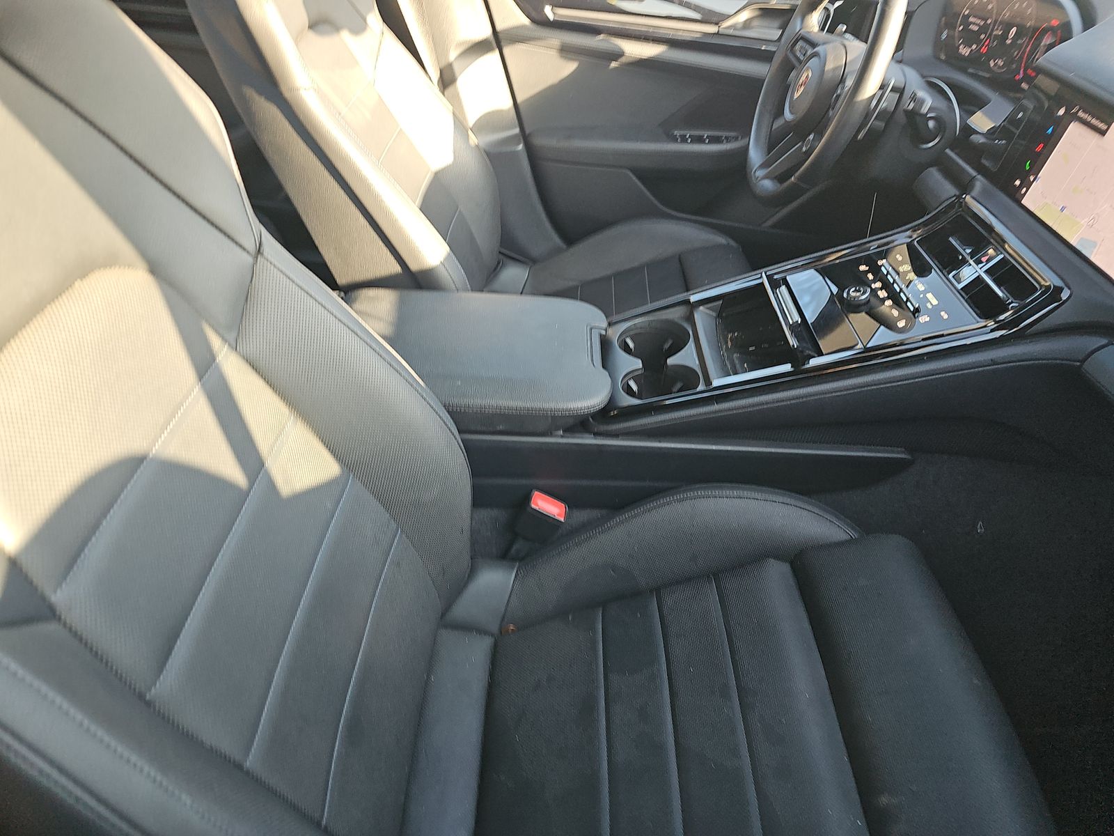 2025 Porsche Panamera 4 AWD