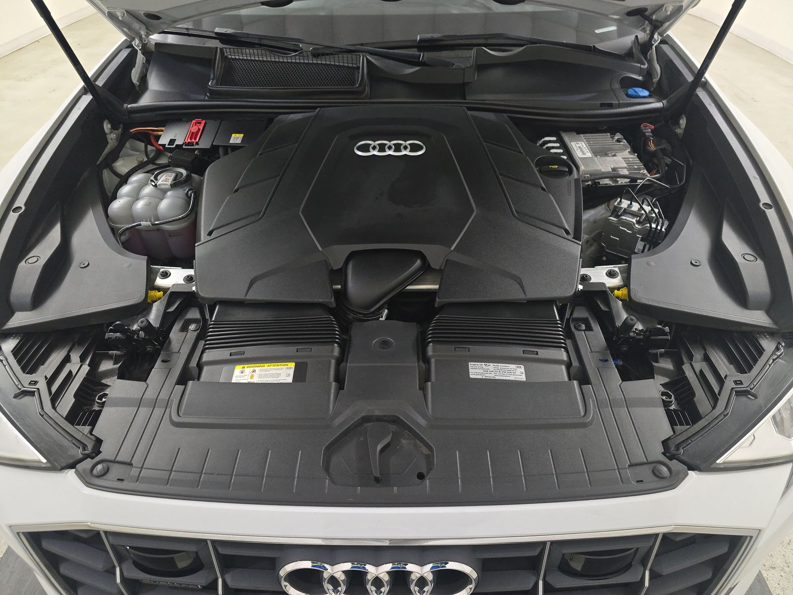 2022 Audi Q8 Prestige AWD