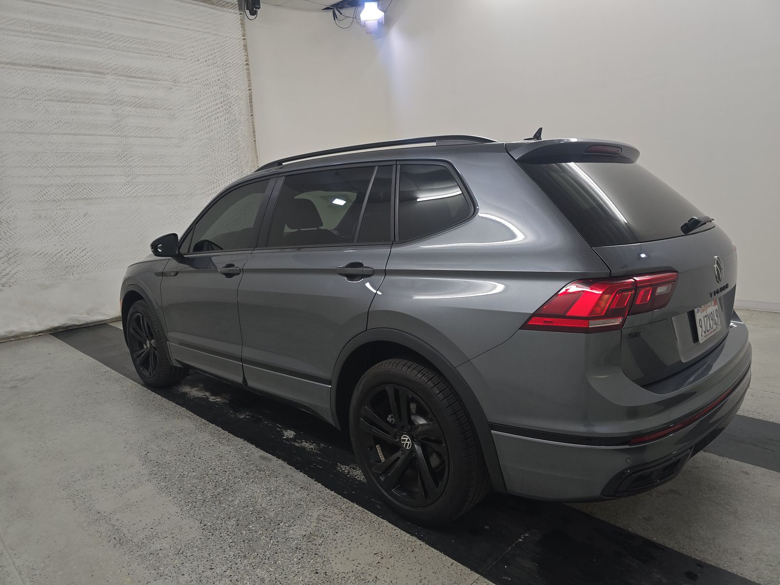 2024 Volkswagen Tiguan 2.0T SE R-Line Black FWD