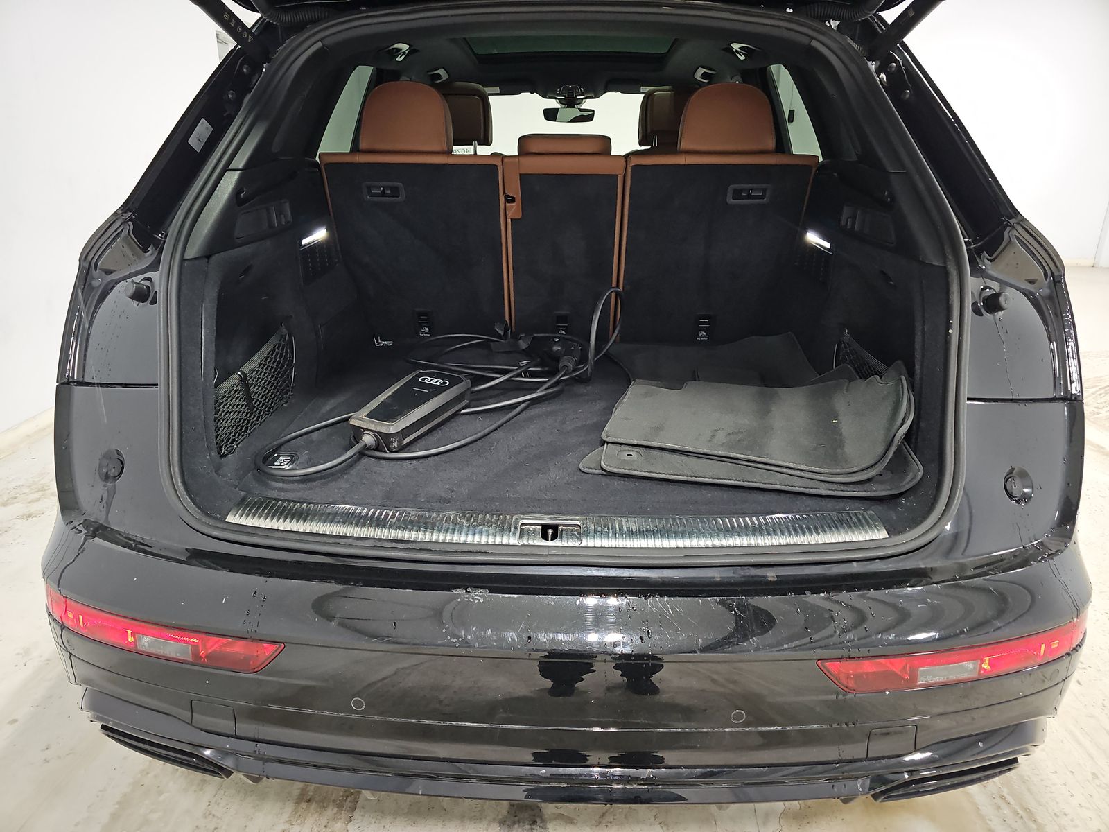 2025 Audi Q5 e Plug-In Hybrid S line Premium Plus AWD