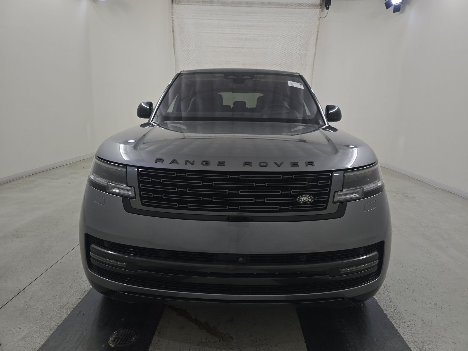 2023 Land Rover Range Rover SE LWB AWD