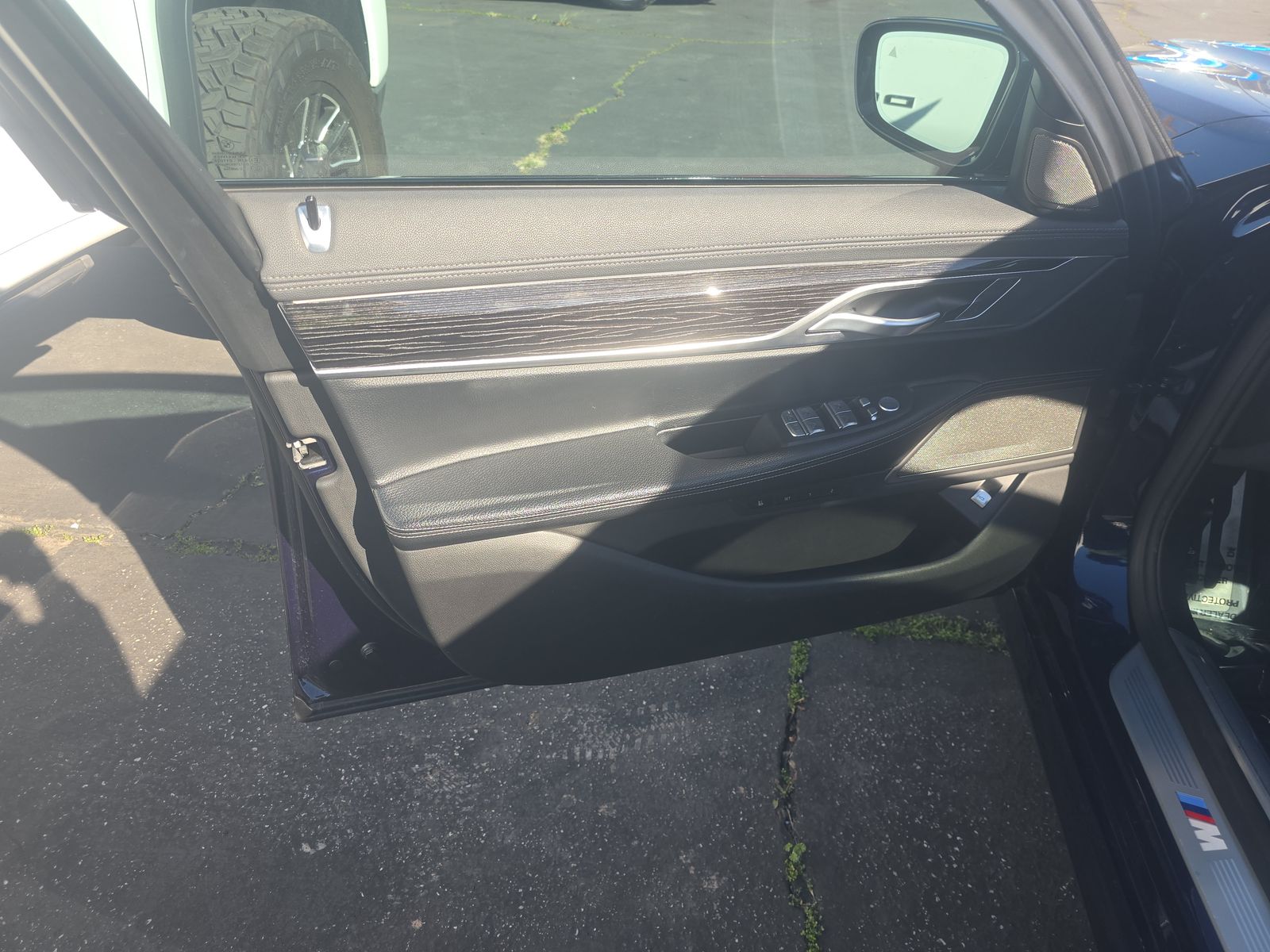 2022 BMW 7 Series 740i RWD