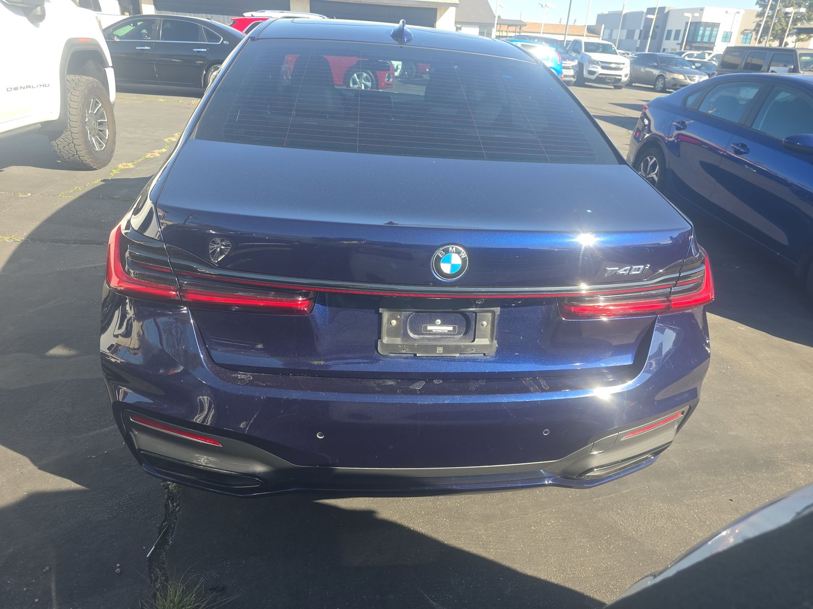 2022 BMW 7 Series 740i RWD