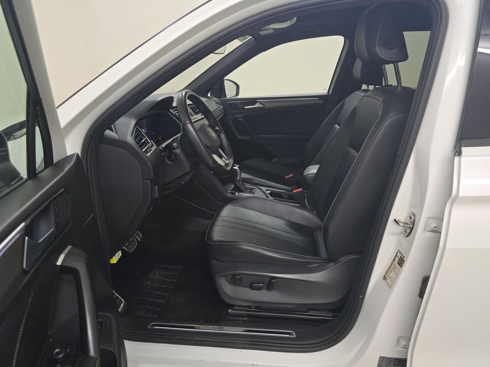 2024 Volkswagen Tiguan 2.0T SE R-Line Black FWD