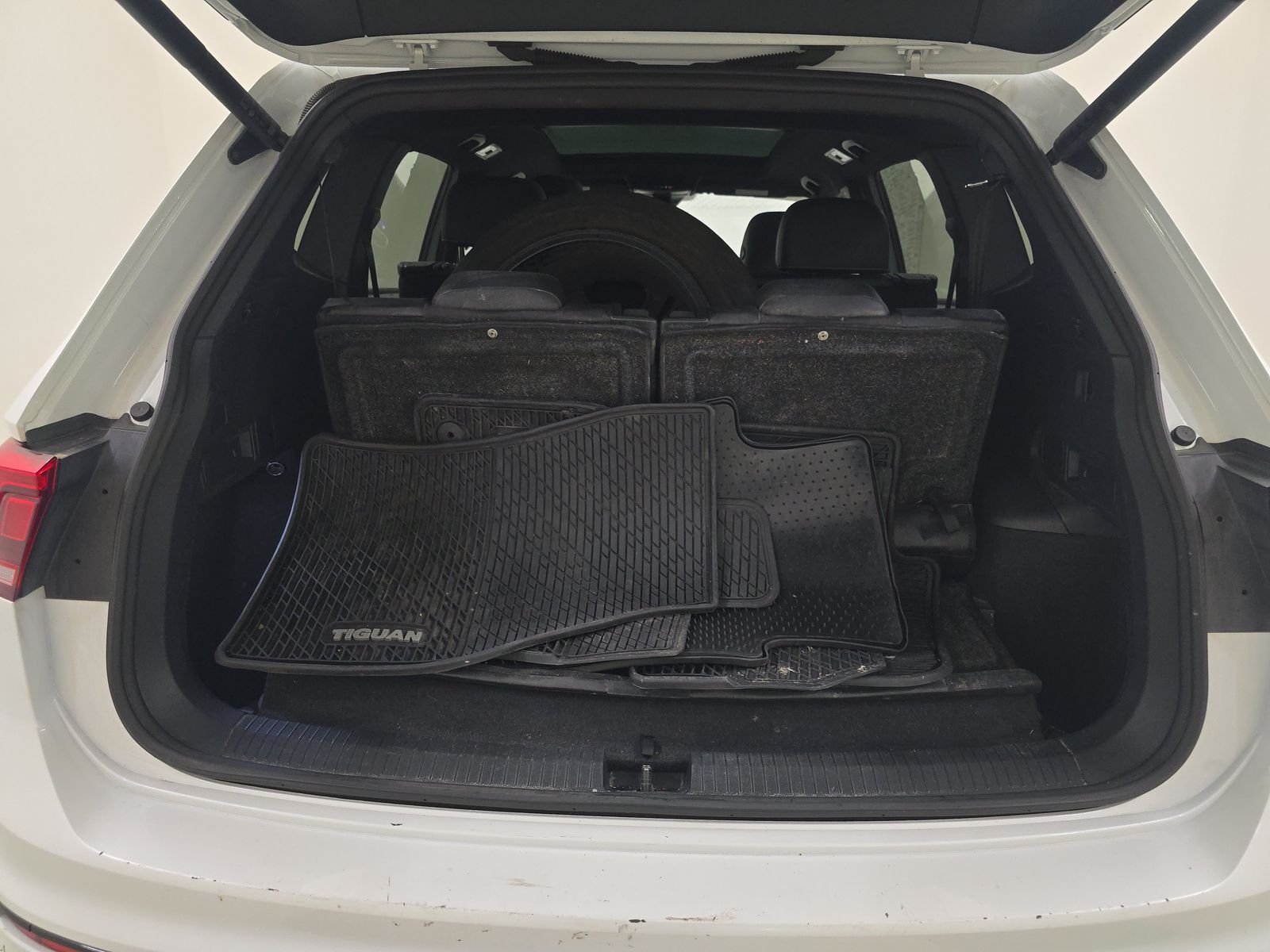 2024 Volkswagen Tiguan 2.0T SE R-Line Black FWD