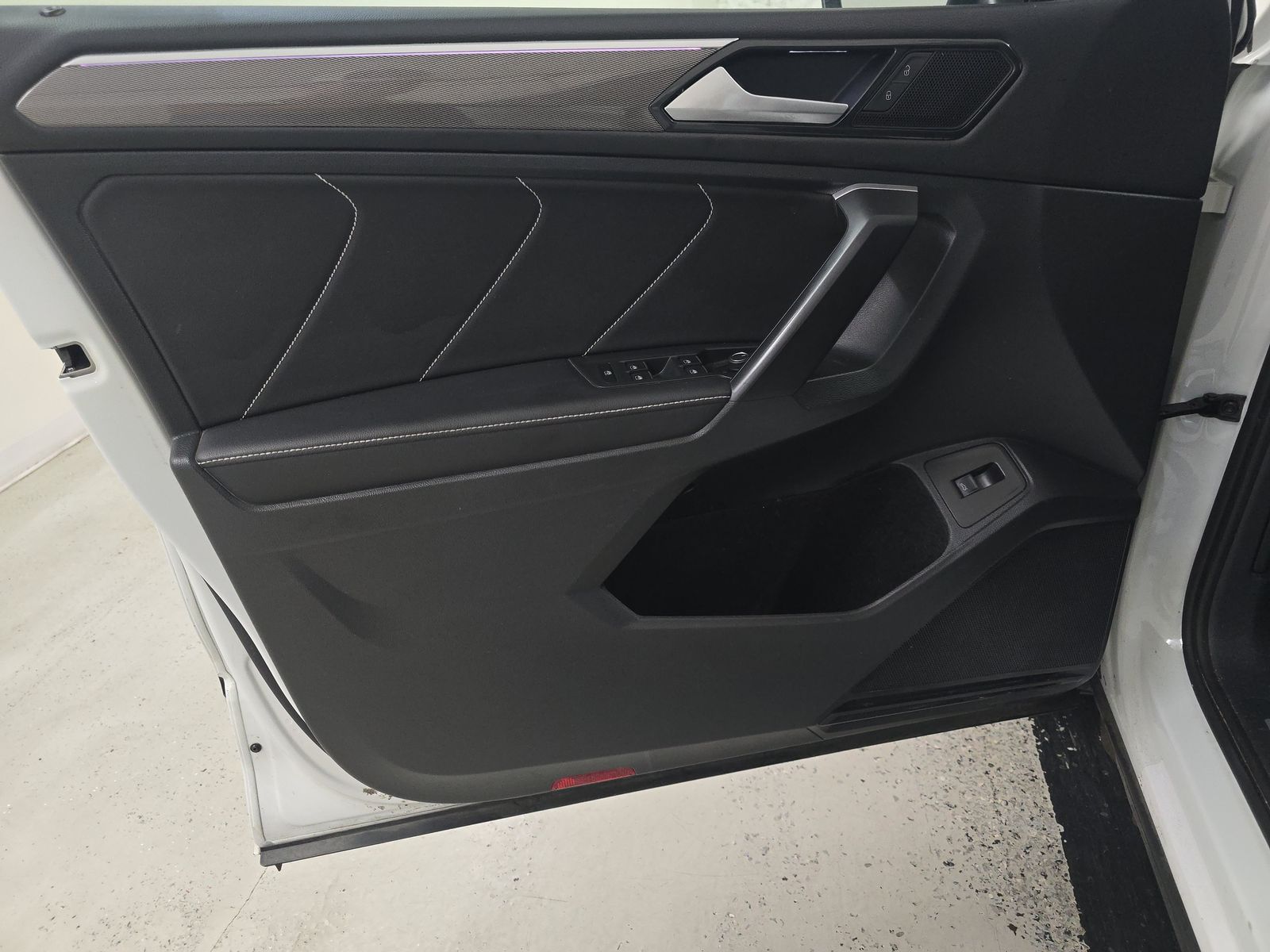 2024 Volkswagen Tiguan 2.0T SE R-Line Black FWD