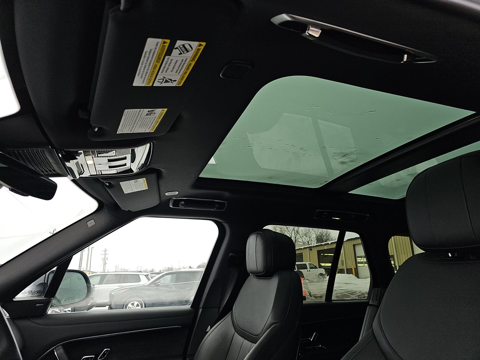 2023 Land Rover Range Rover SE AWD