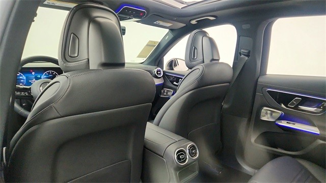 2025 Mercedes-Benz GLC GLC 300 RWD