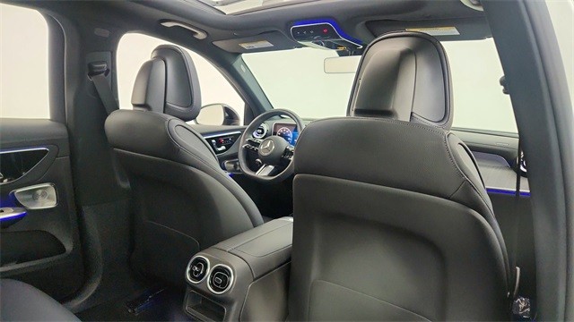 2025 Mercedes-Benz GLC GLC 300 RWD