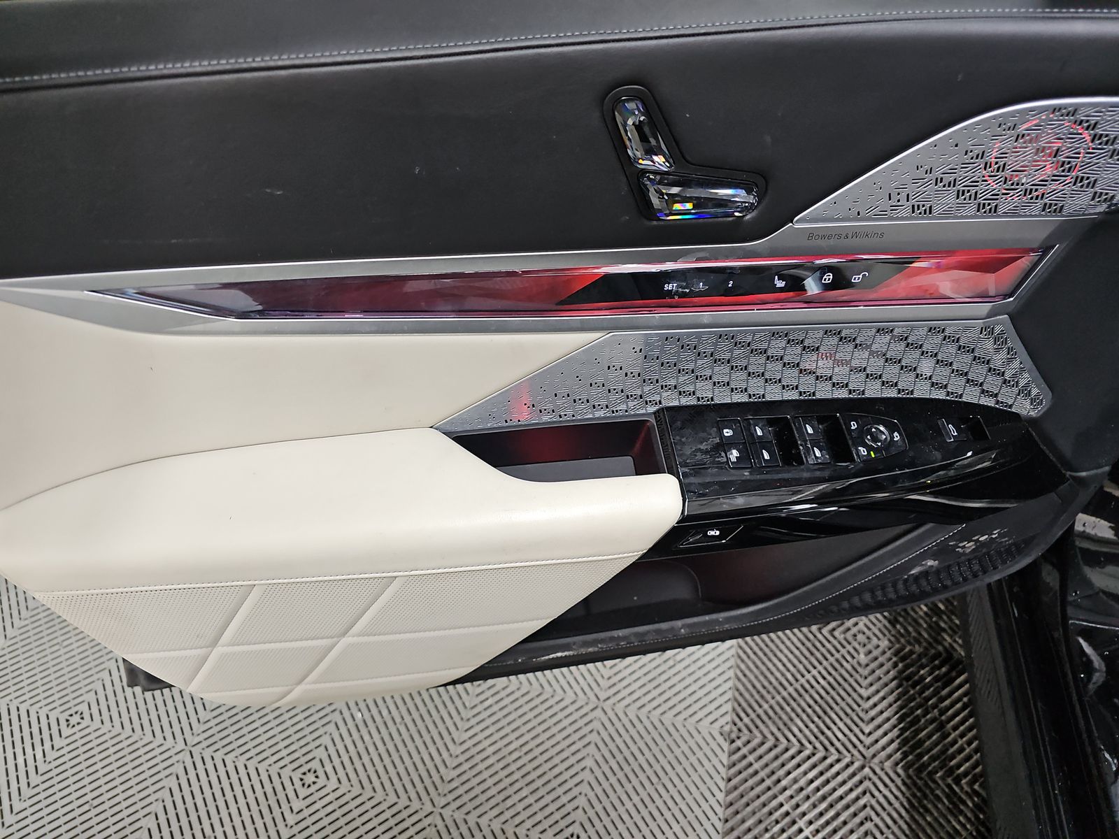 2023 BMW 7 Series 760i xDrive AWD