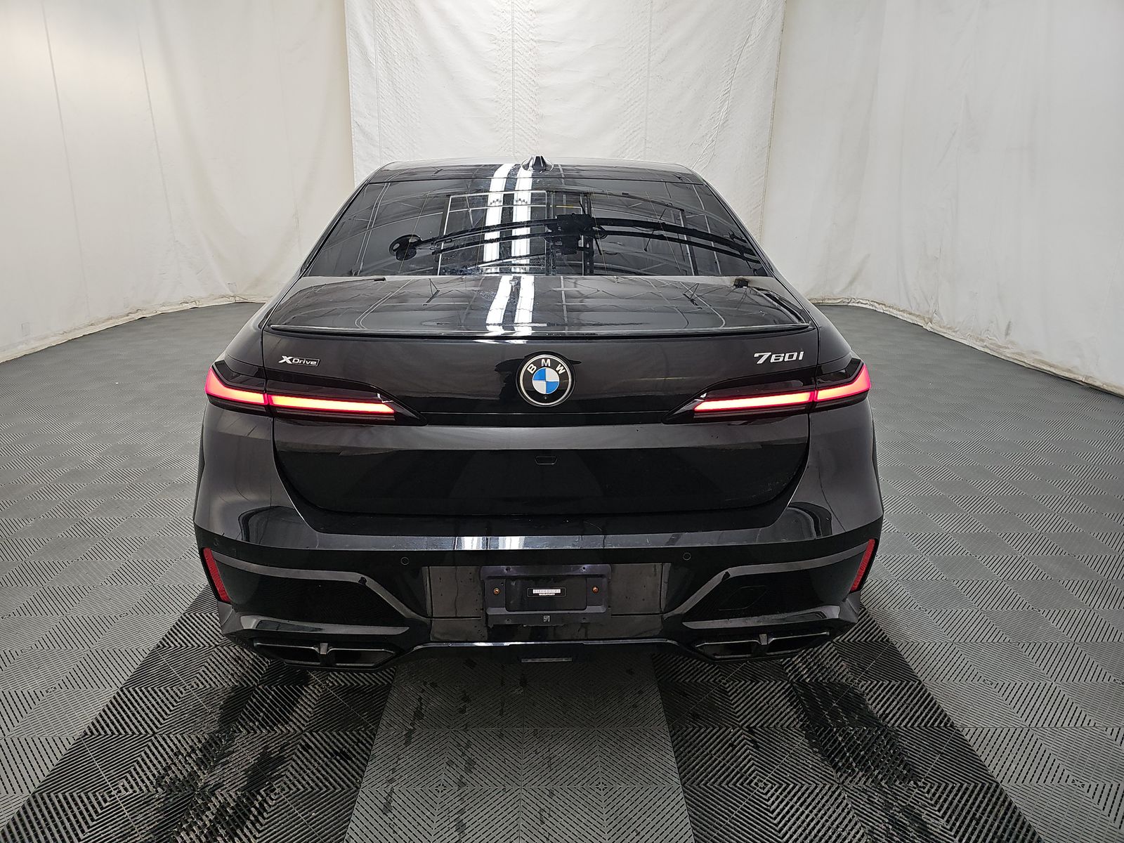 2023 BMW 7 Series 760i xDrive AWD