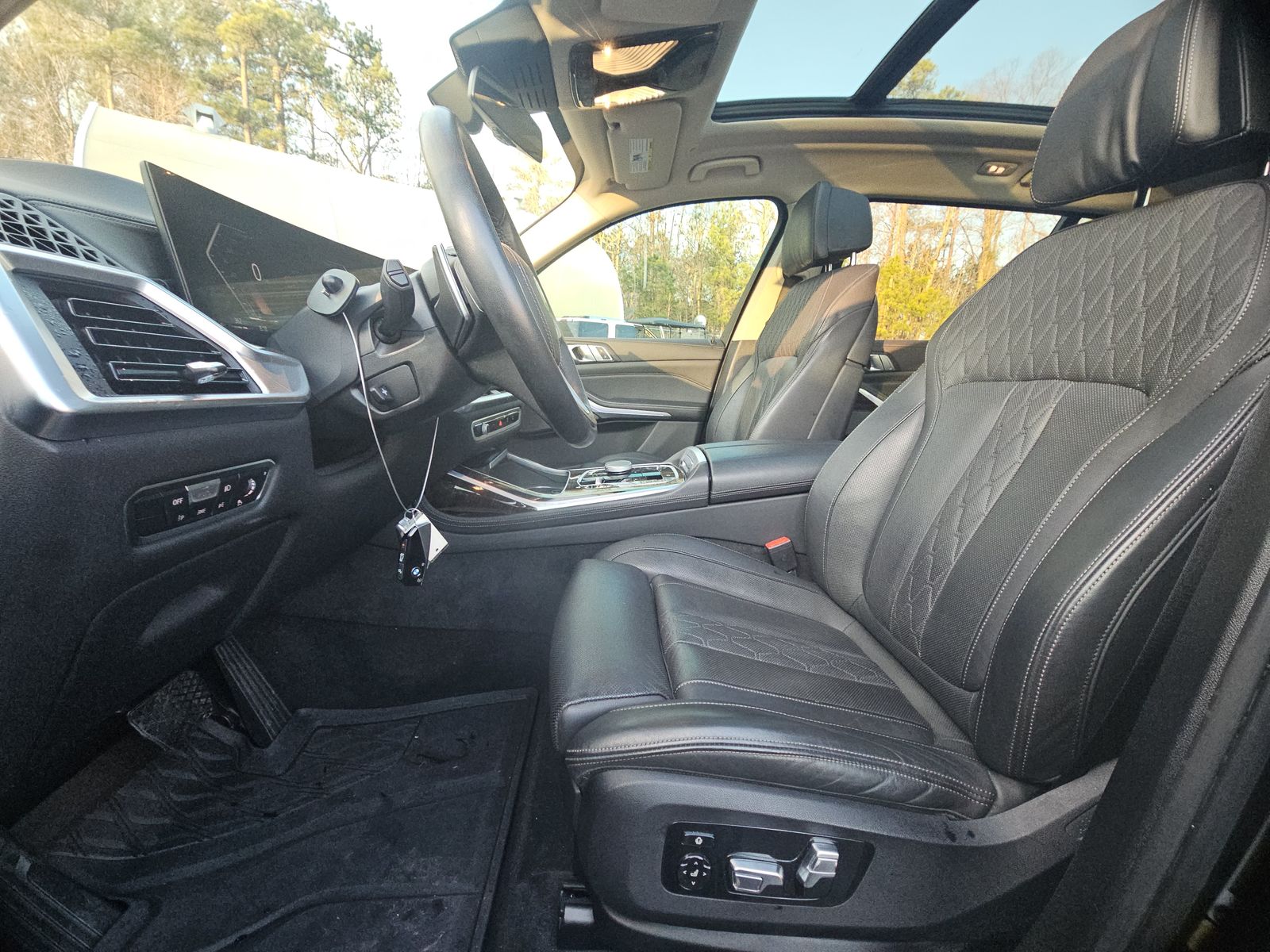 2023 BMW X7 xDrive40i AWD