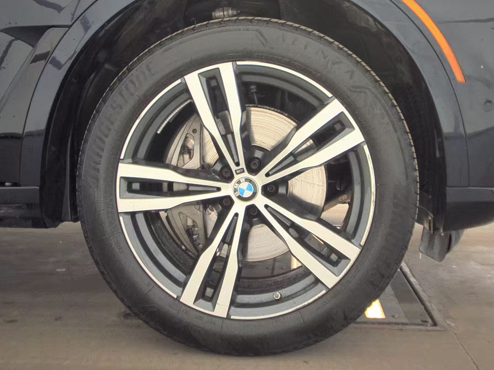 2024 BMW X7 xDrive40i AWD