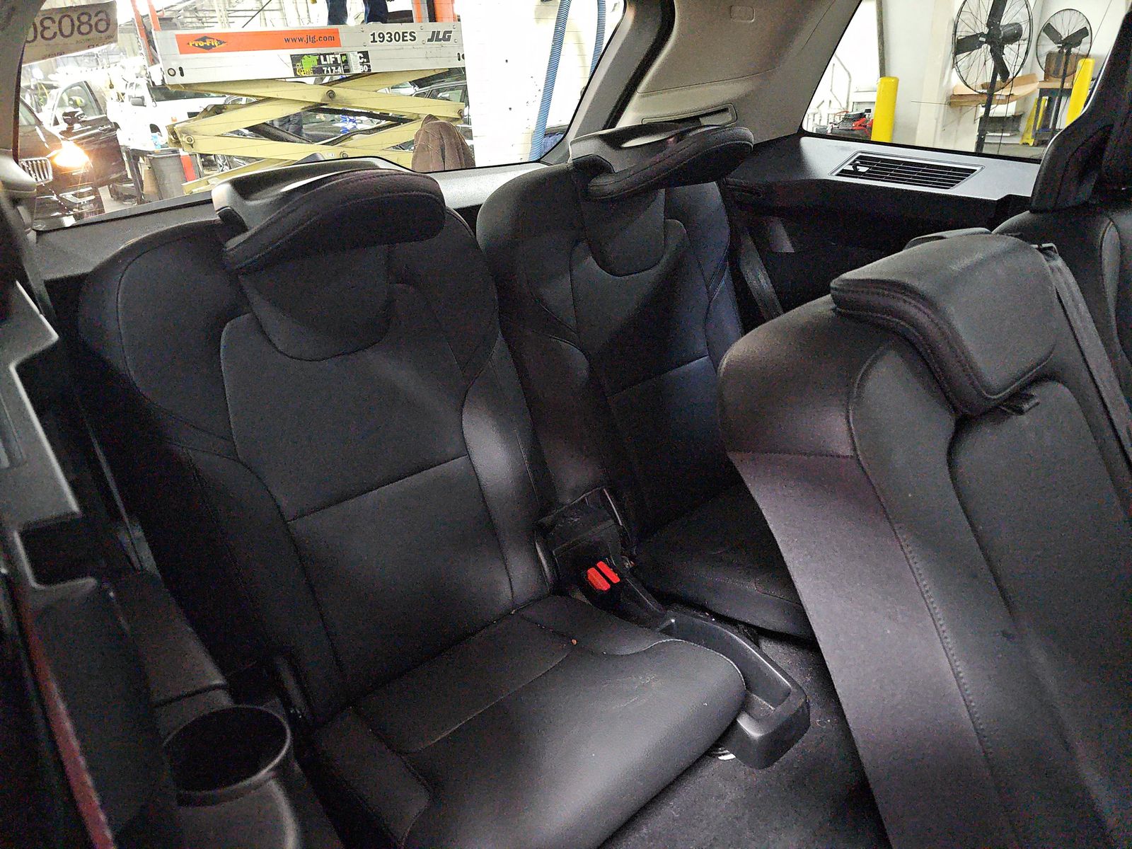 2025 Volvo XC90 B5 Plus AWD