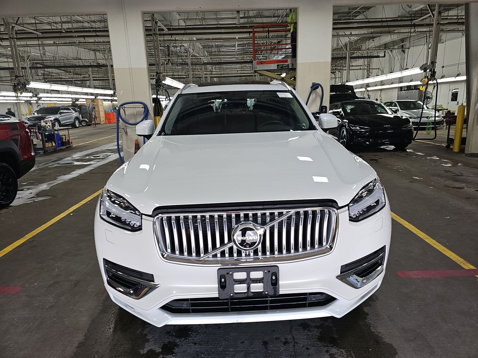 2025 Volvo XC90 B5 Plus AWD