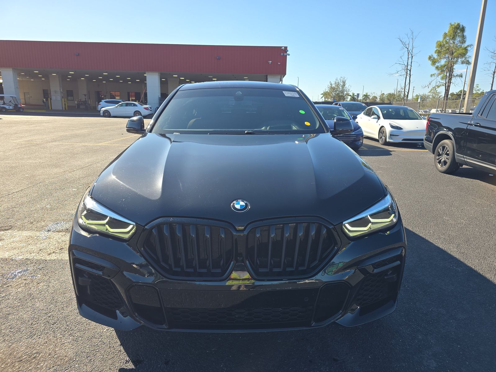 2022 BMW X6 M50i AWD