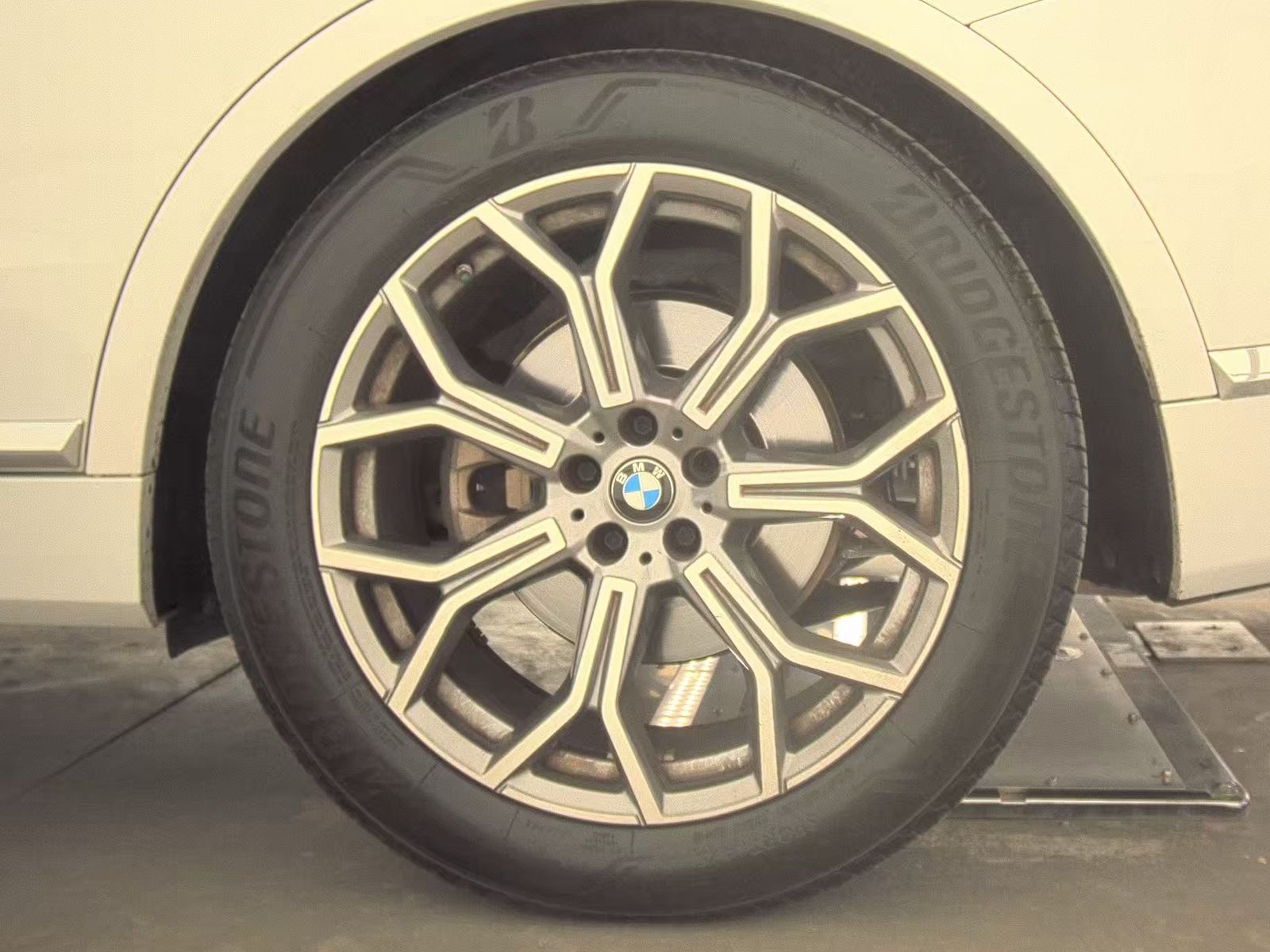 2023 BMW X7 xDrive40i AWD