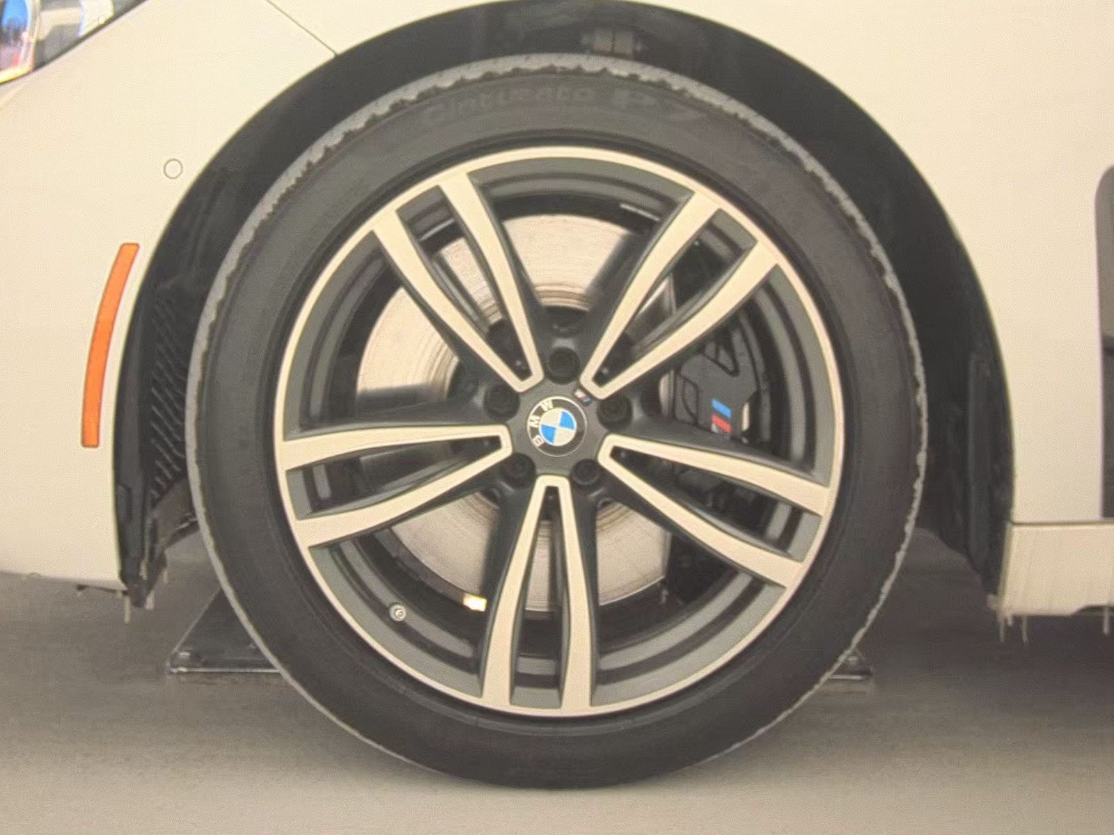 2022 BMW 7 Series 750i xDrive AWD