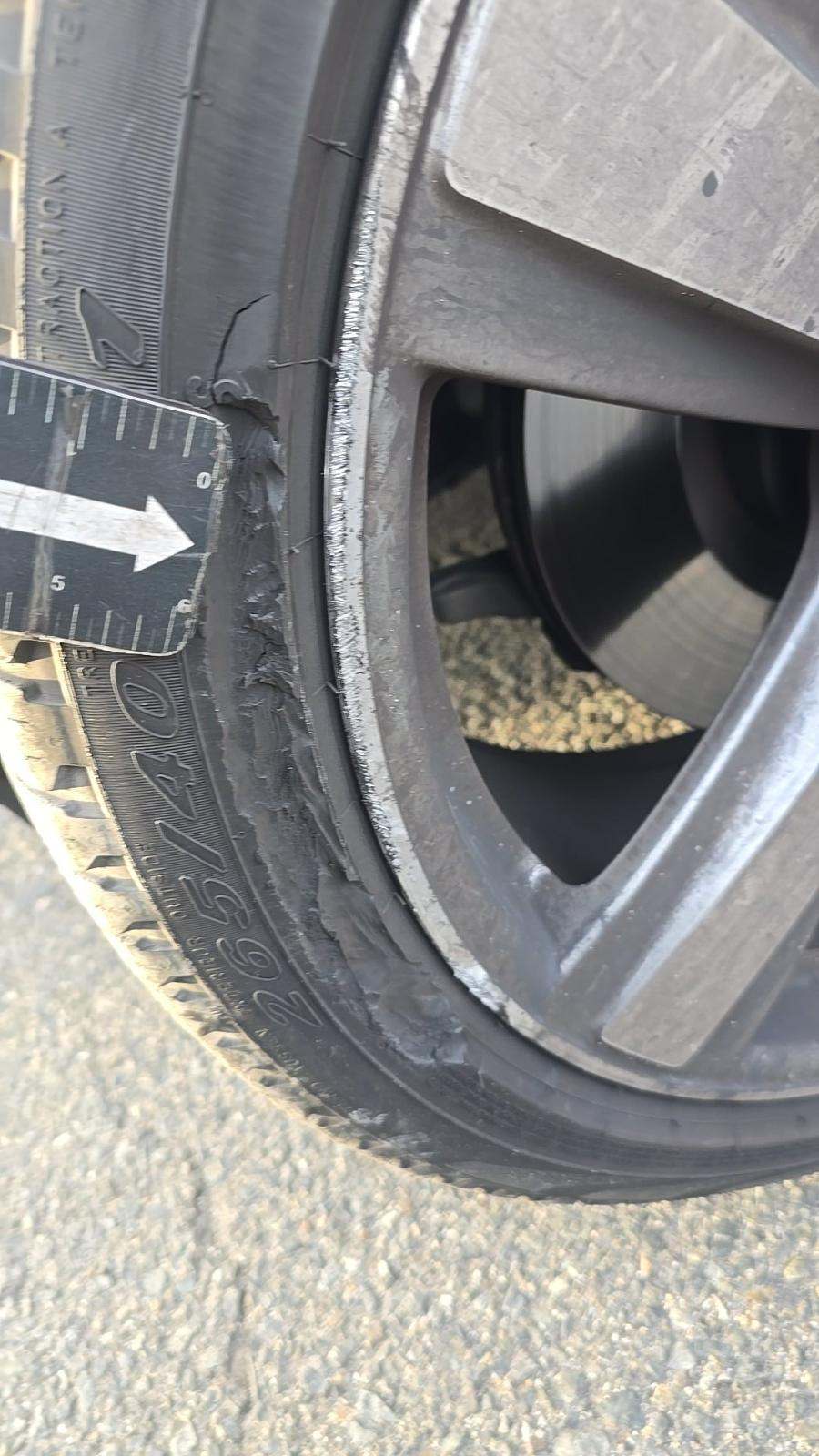 2023 Porsche Macan T AWD