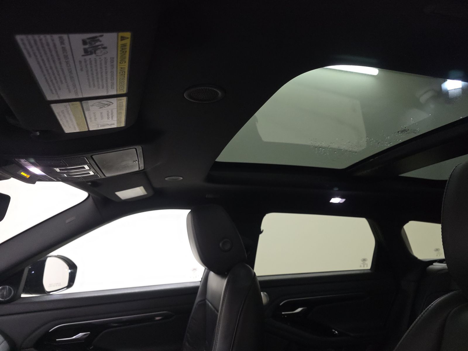 2022 Land Rover Range Rover Evoque R-Dynamic SE AWD