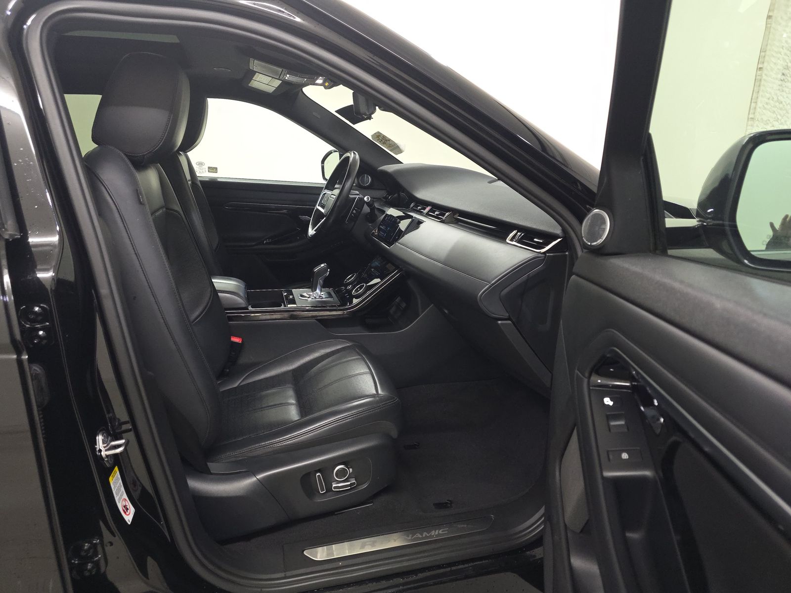 2022 Land Rover Range Rover Evoque R-Dynamic SE AWD