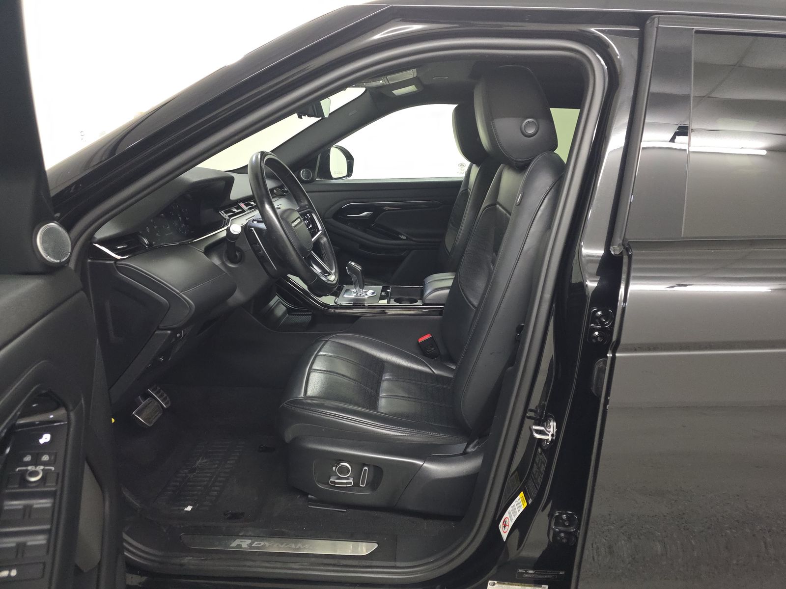 2022 Land Rover Range Rover Evoque R-Dynamic SE AWD